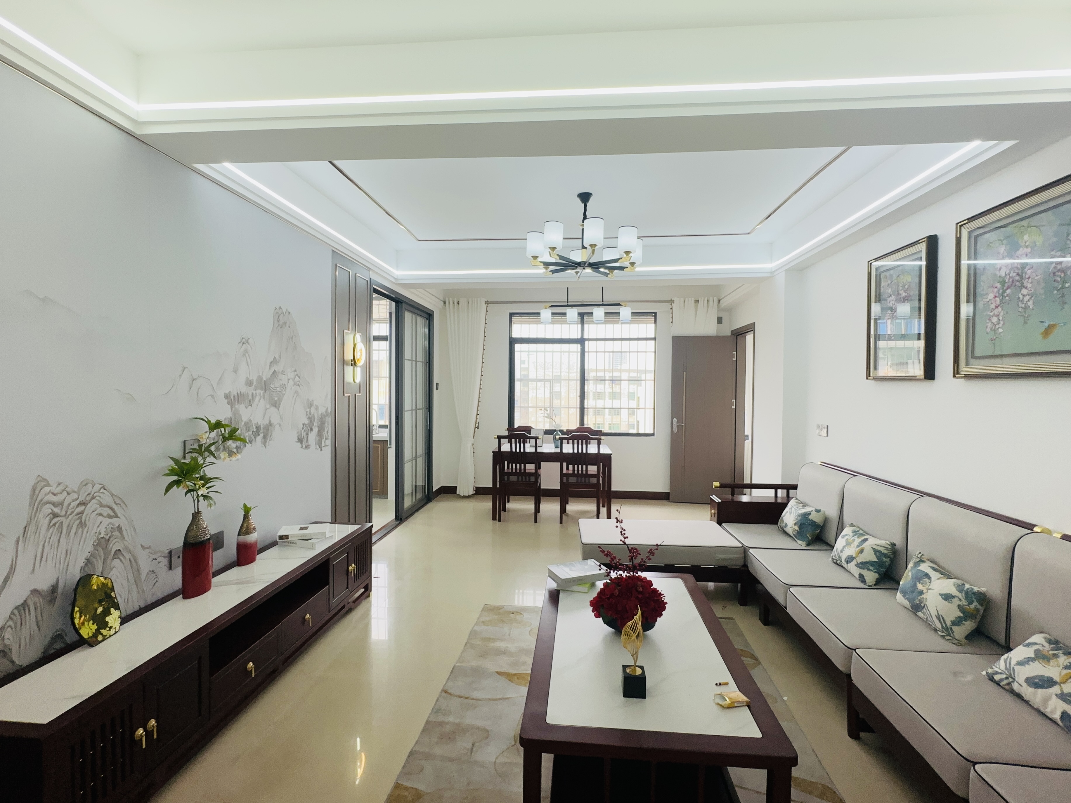 藤园阁(府城新城路) 3室2厅1卫 112.8万 藤园阁(府城新城路) 3室2厅1卫 112.8万客厅