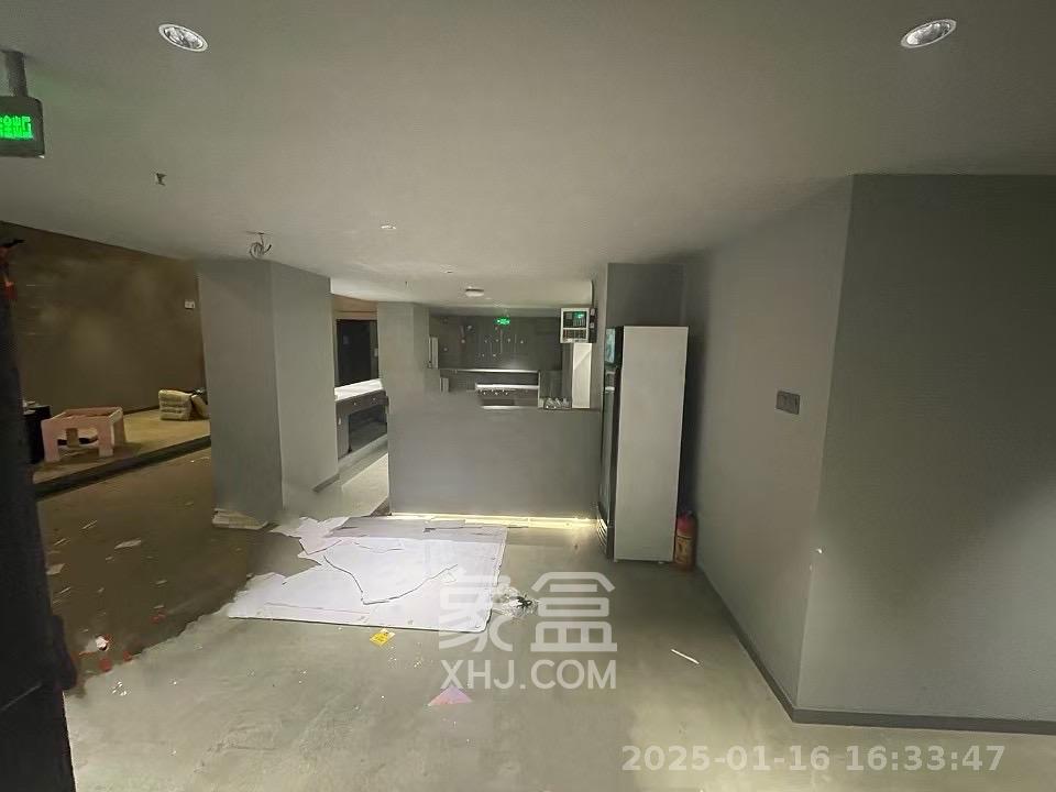 郡原广场   458.08㎡      26000.0元/月