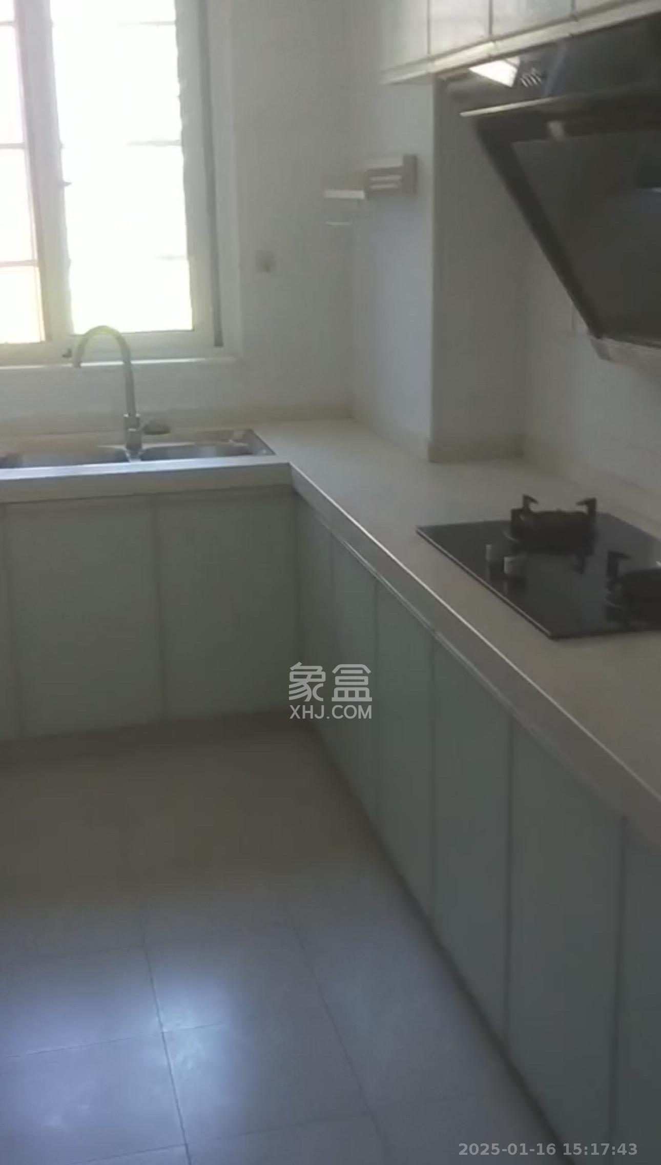 桥头家苑一期  3室2厅2卫   2800.00元/月室内图