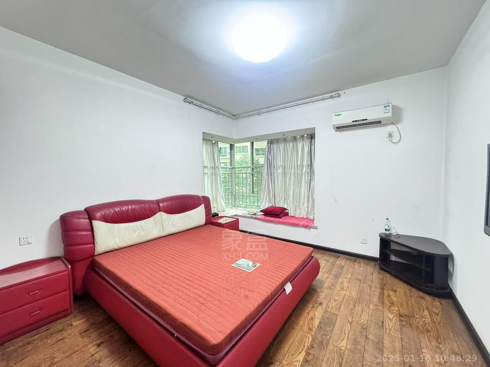 四季花园 3室3厅2卫 1500.0元/月 四季花园 3室3厅2卫 1500.0元/月室内图