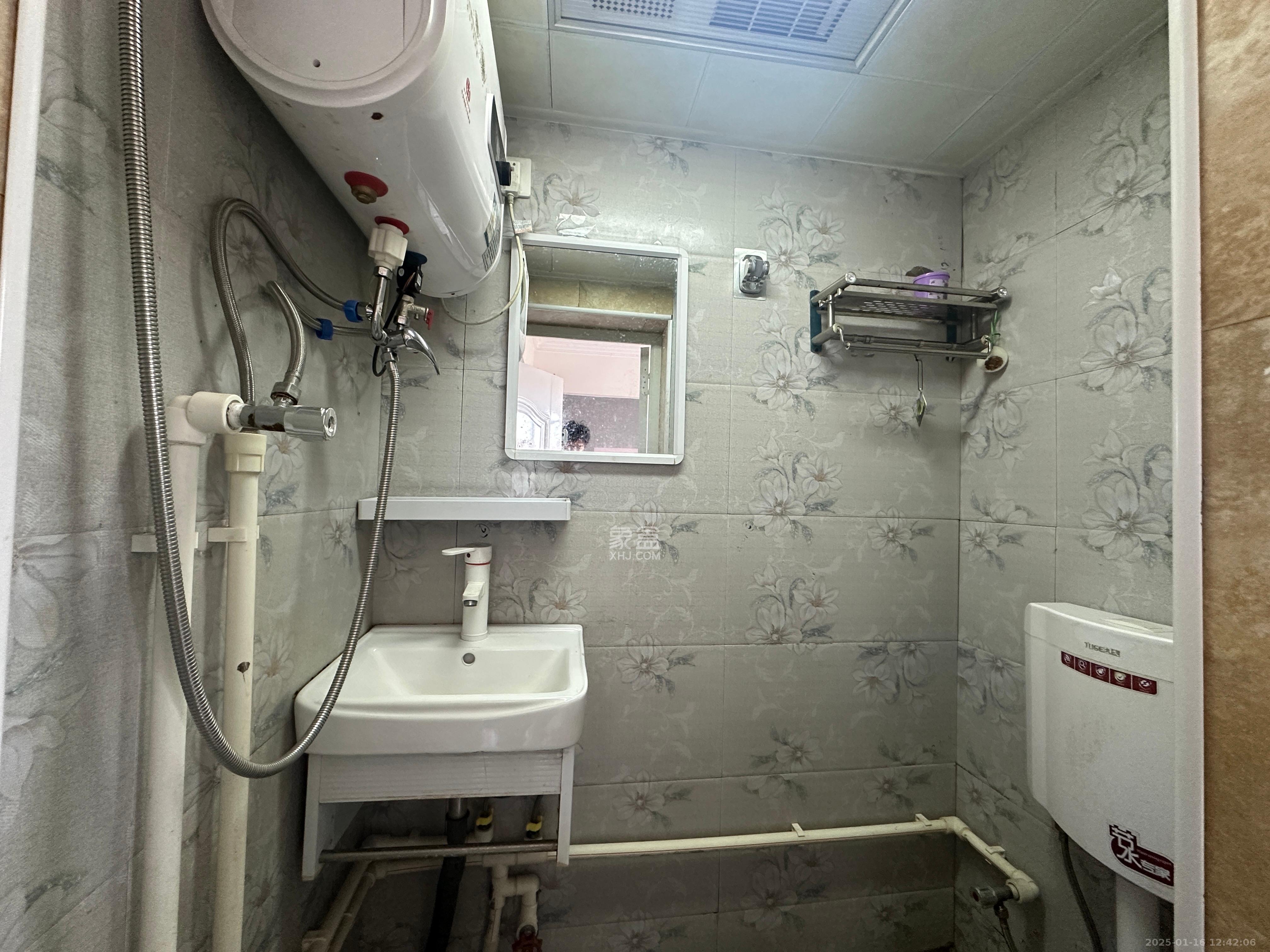 兴和佳苑安置小区 1室0厅0卫 1200.0元/月 兴和佳苑安置小区 1室0厅0卫 1200.0元/月室内图