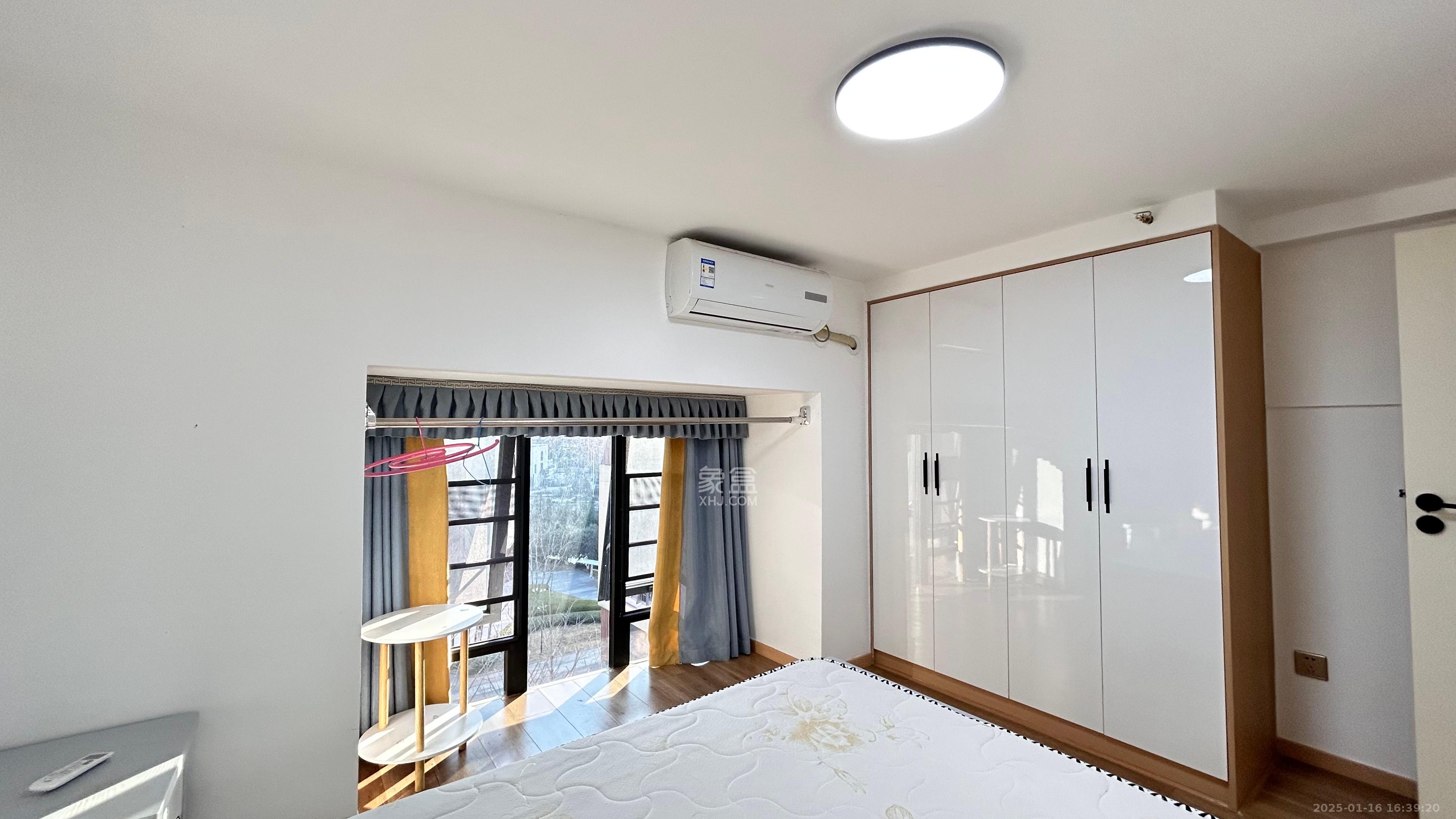 龙湖新壹城  1室0厅0卫   2300.00元/月室内图