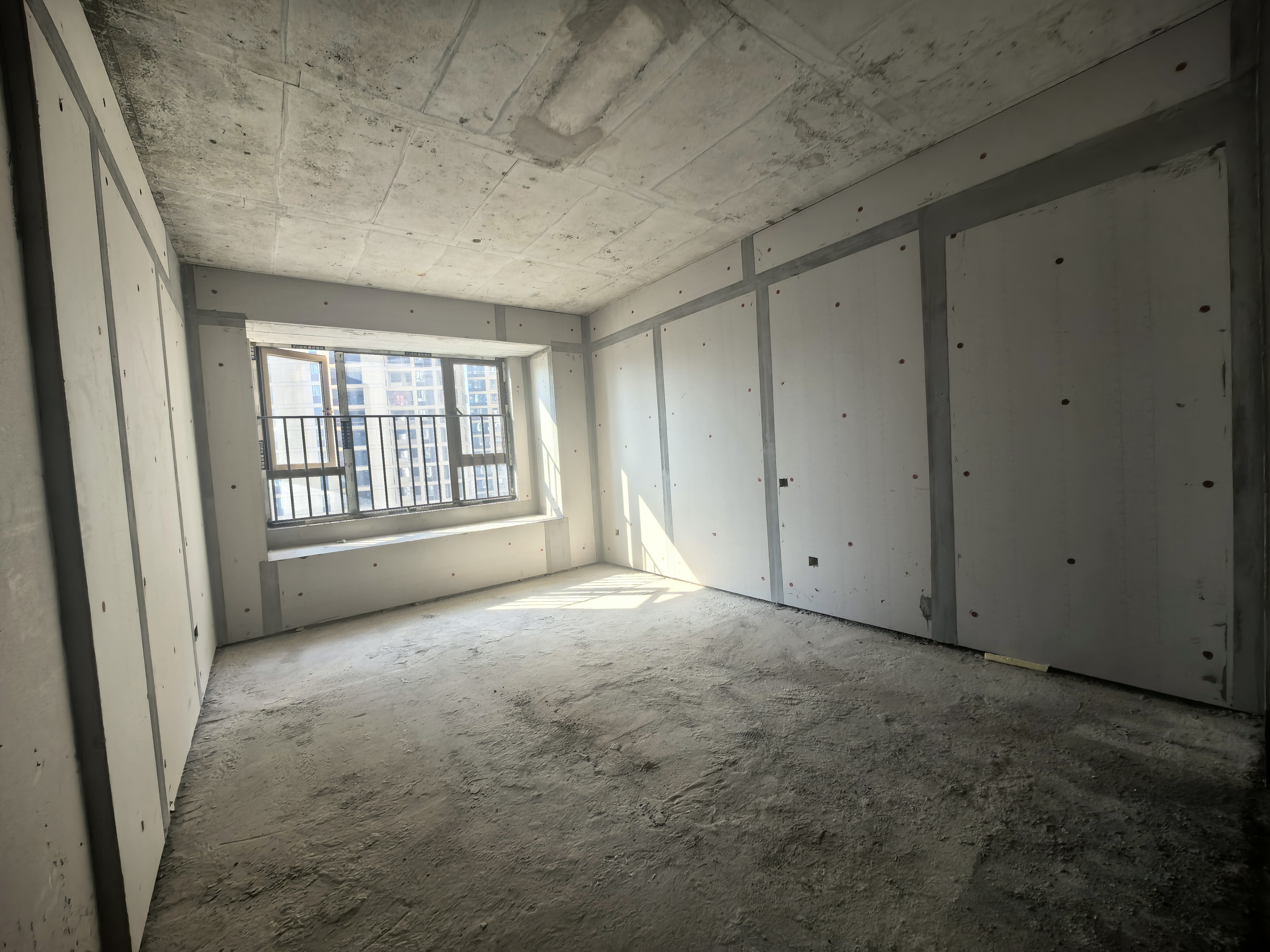 吾悦广场 4室2厅2卫 69.0万 吾悦广场 4室2厅2卫 69.0万客厅