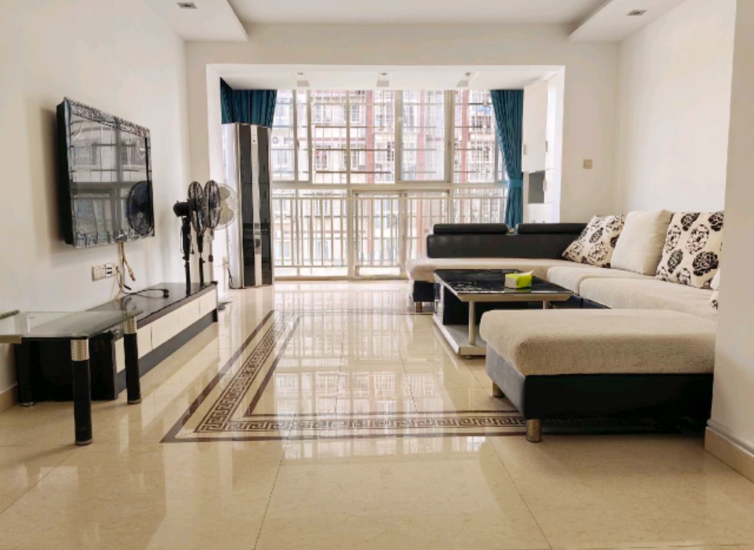 柳都水语 1室2厅2卫 2000.0元/月 柳都水语 1室2厅2卫 2000.0元/月室内图