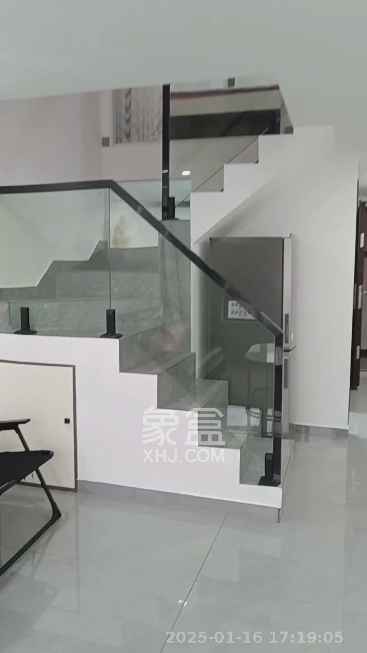 都市阳光大厦 3室2厅1卫 4200.0元/月 都市阳光大厦 3室2厅1卫 4200.0元/月室内图