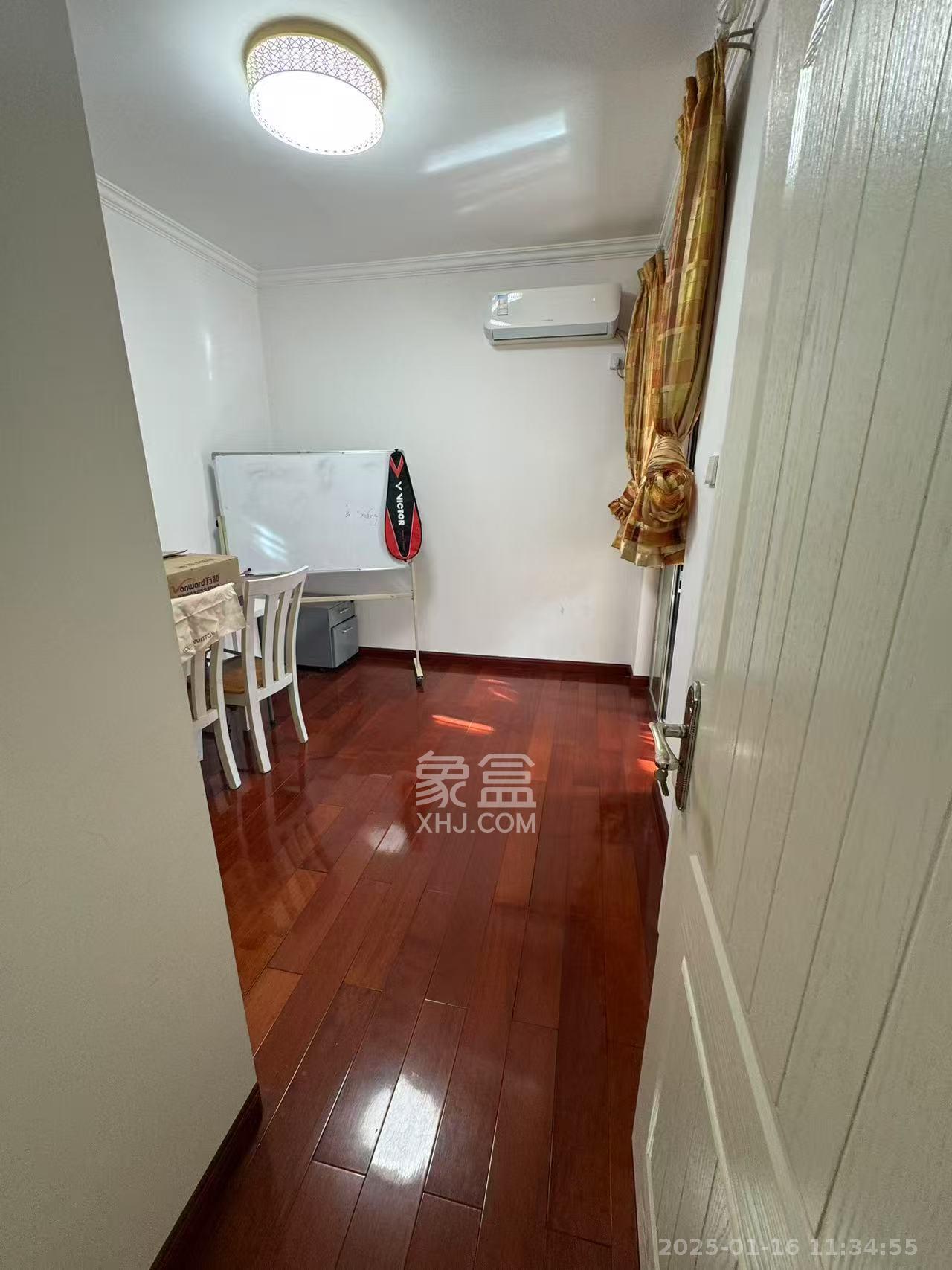 怡海星城 3室2厅2卫 2500.0元/月 怡海星城 3室2厅2卫 2500.0元/月室内图