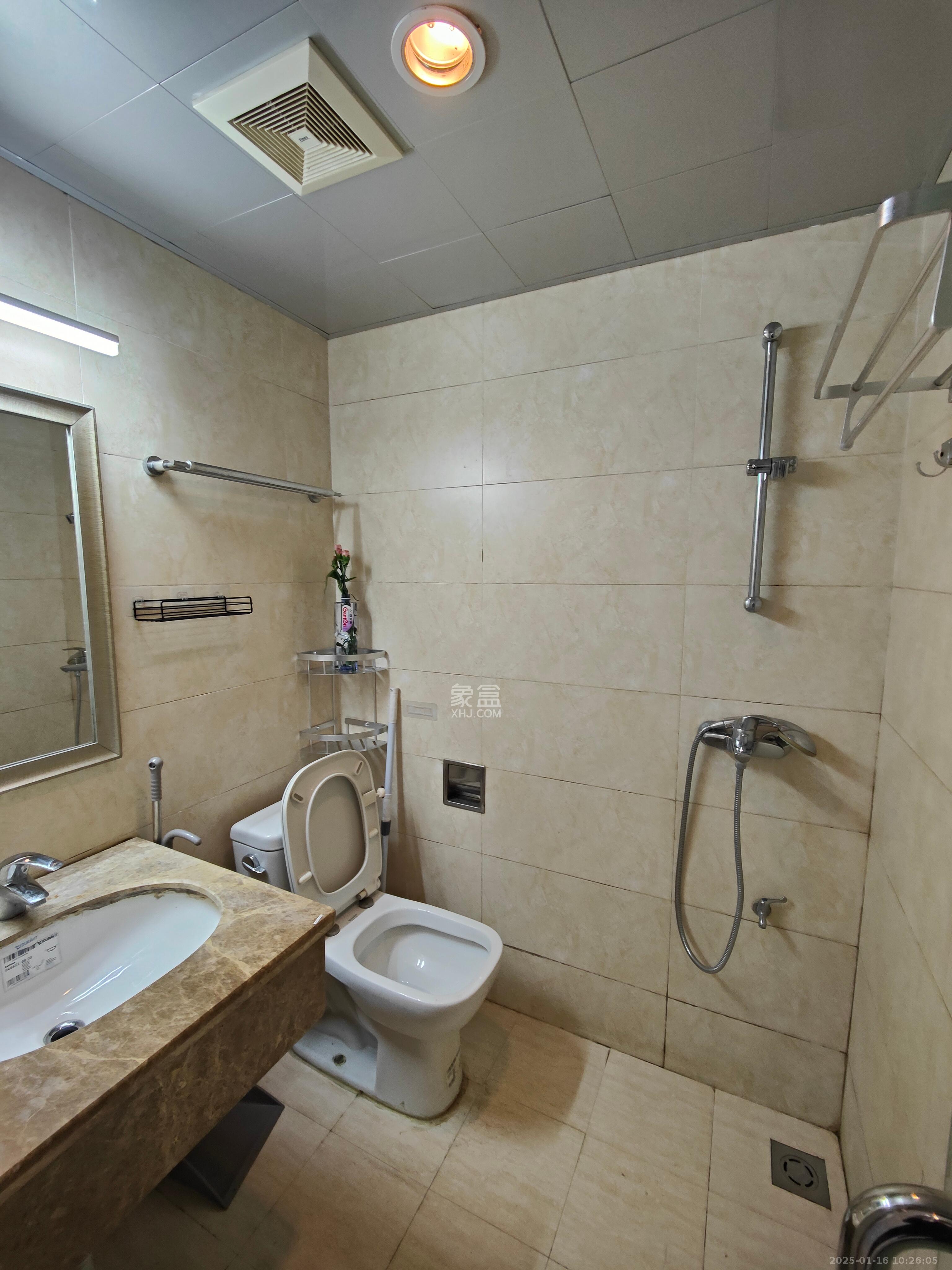 泉昇同福大厦 1室1厅1卫 1800.0元/月 泉昇同福大厦 1室1厅1卫 1800.0元/月室内图