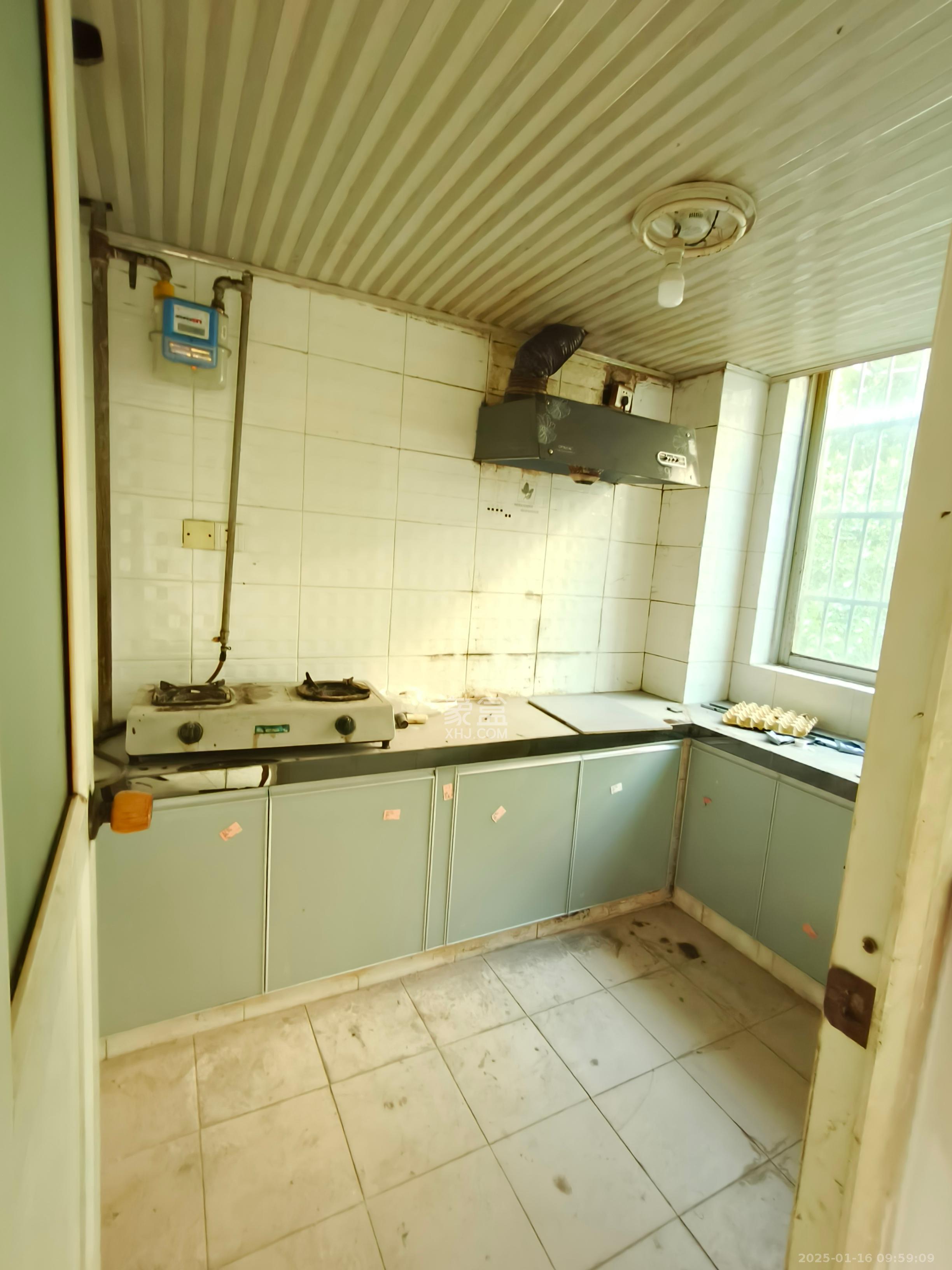 中南汽车世界 3室2厅2卫 1380.0元/月 中南汽车世界 3室2厅2卫 1380.0元/月室内图