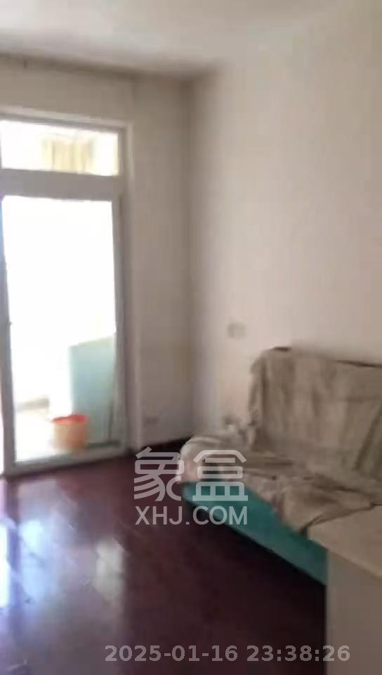 洪山家园 3室2厅2卫 2000.0元/月 洪山家园 3室2厅2卫 2000.0元/月室内图