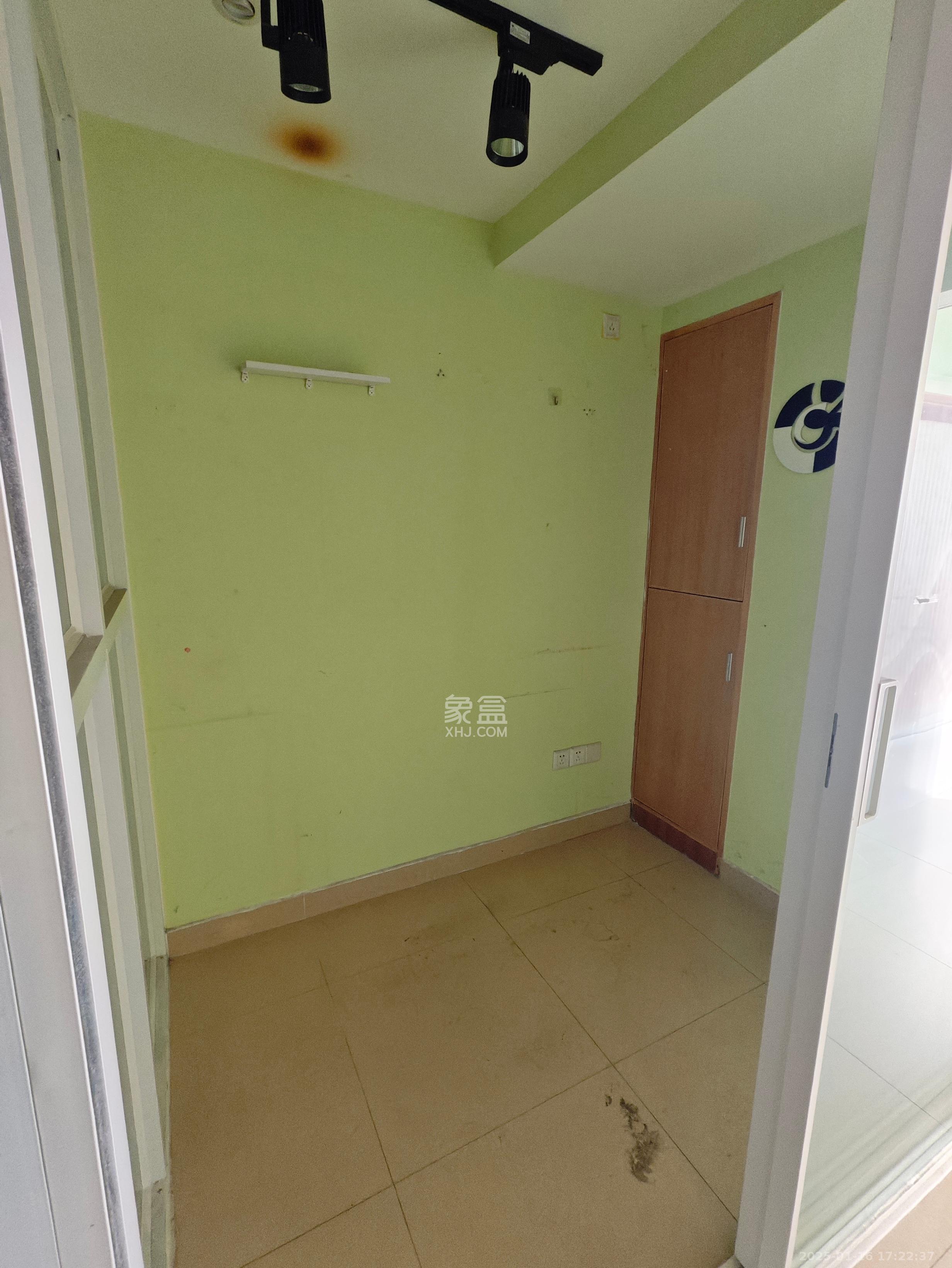 华菱蓝调国际(华菱.香墅美地) 1室2厅1卫 1500.0元/月 华菱蓝调国际(华菱.香墅美地) 1室2厅1卫 1500.0元/月室内图