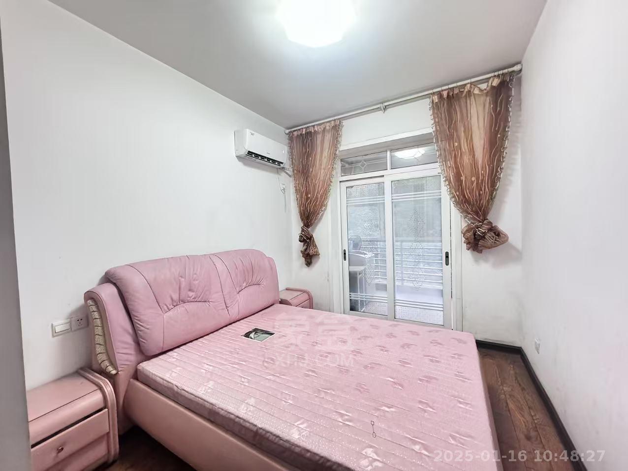 四季花园 3室3厅2卫 1500.0元/月 四季花园 3室3厅2卫 1500.0元/月室内图