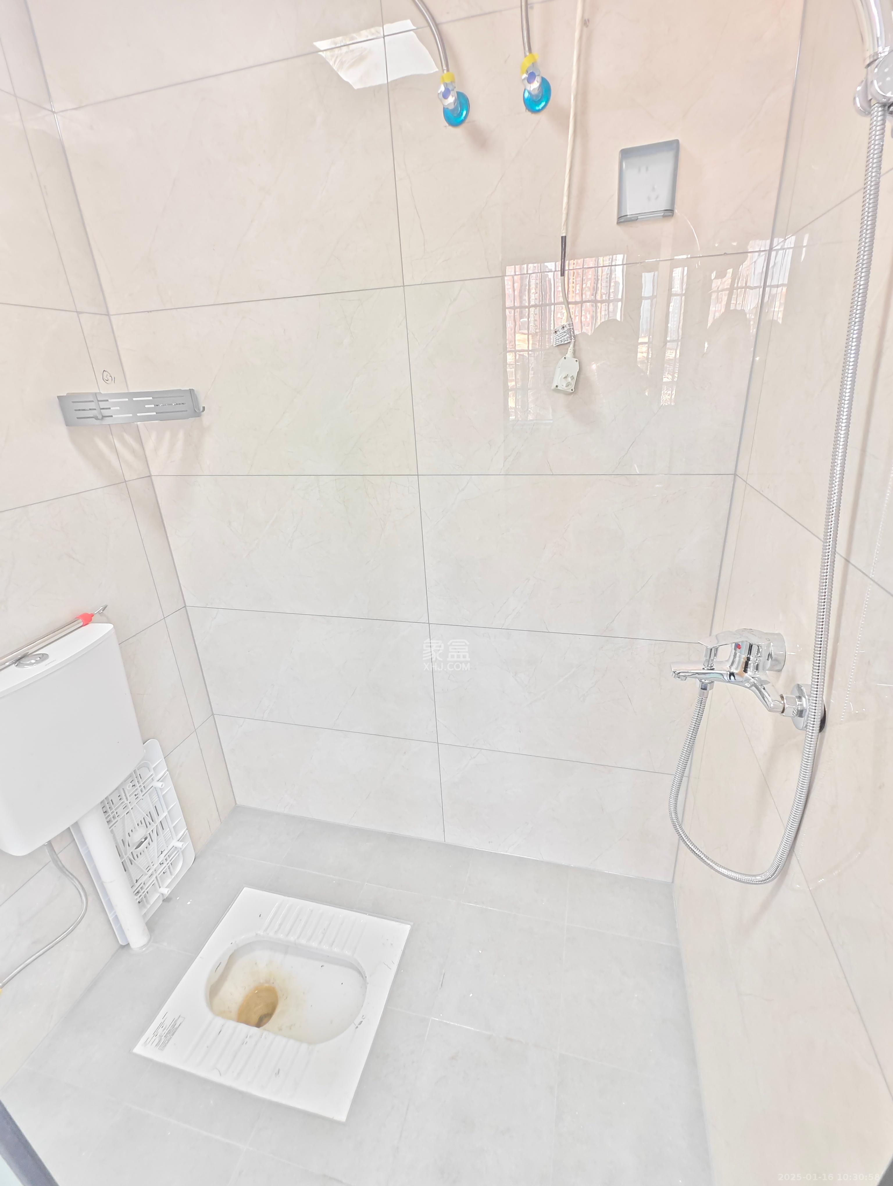 奥克大厦 1室0厅0卫 2000.0元/月 奥克大厦 1室0厅0卫 2000.0元/月室内图