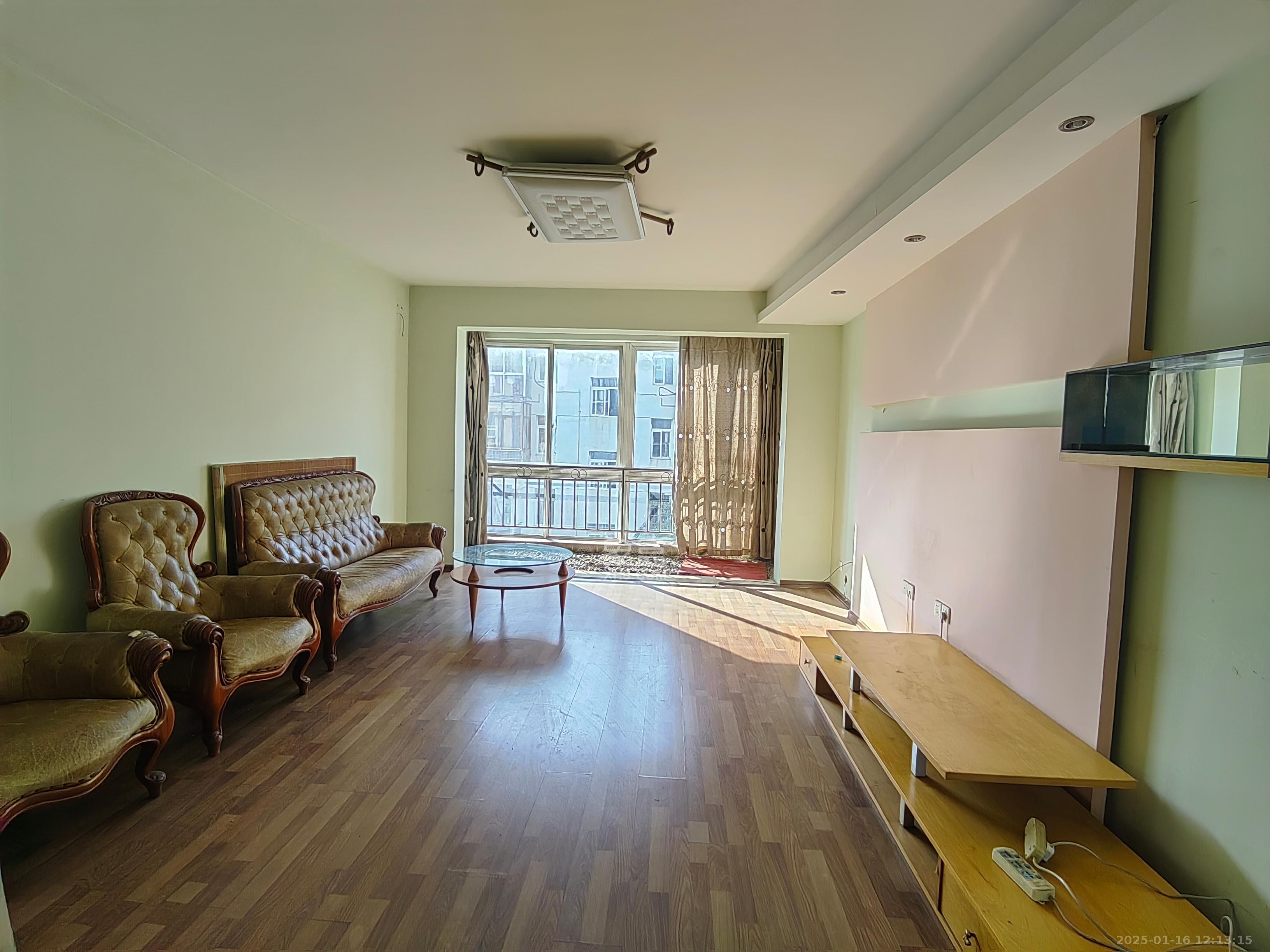 阳光苑 3室2厅2卫 1500.0元/月 阳光苑 3室2厅2卫 1500.0元/月室内图