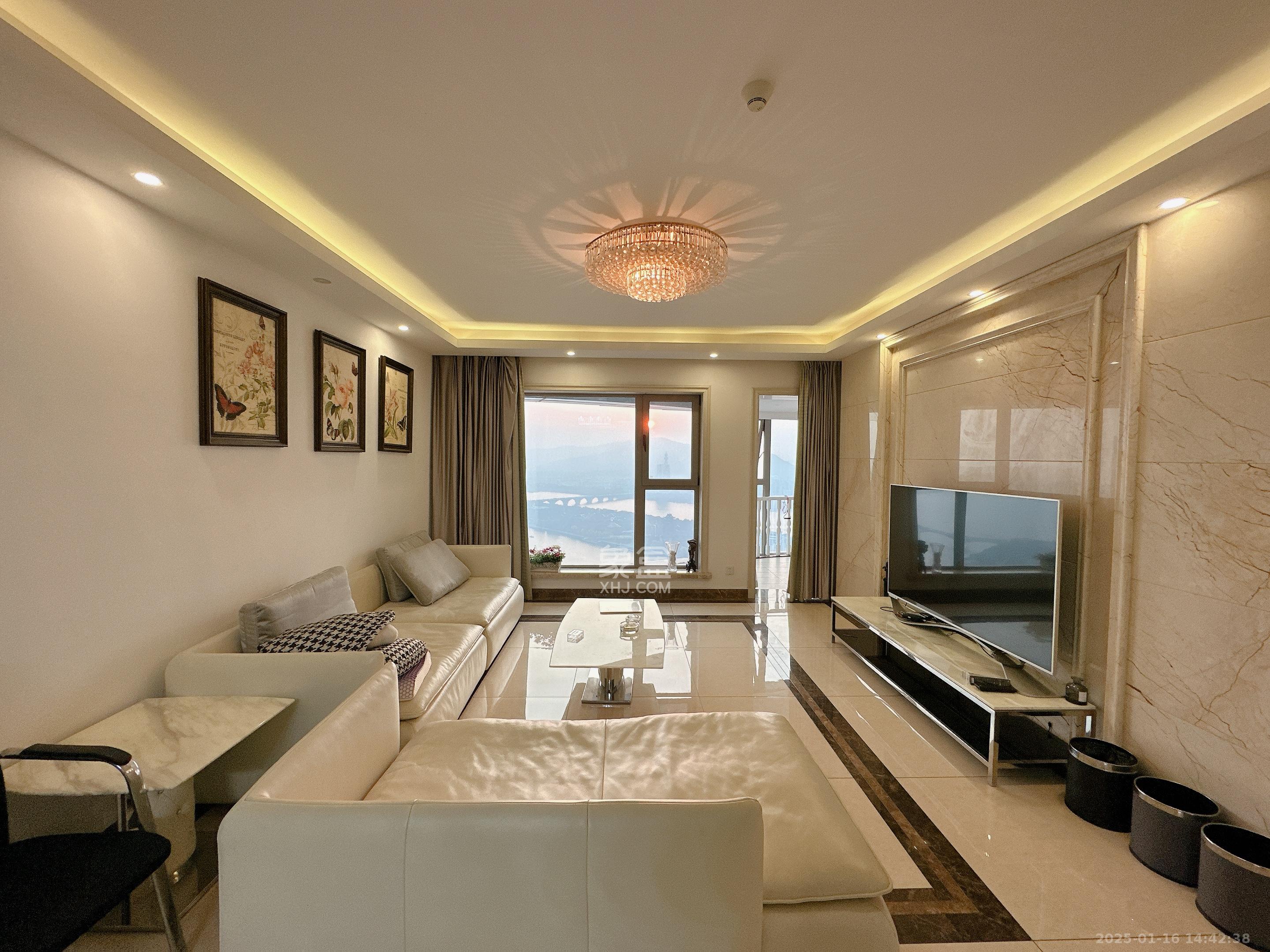 潮宗御苑  4室2厅2卫    8500.0元/月室内图