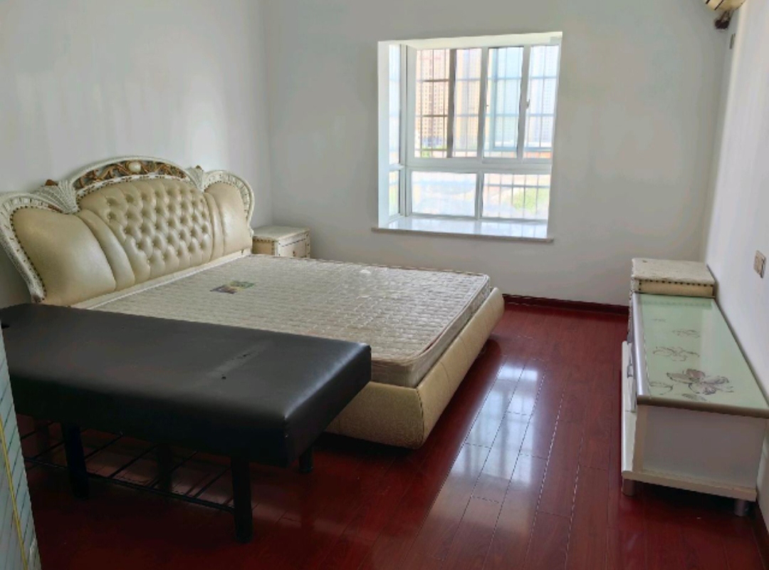 柳都水语 1室2厅2卫 2000.0元/月 柳都水语 1室2厅2卫 2000.0元/月室内图