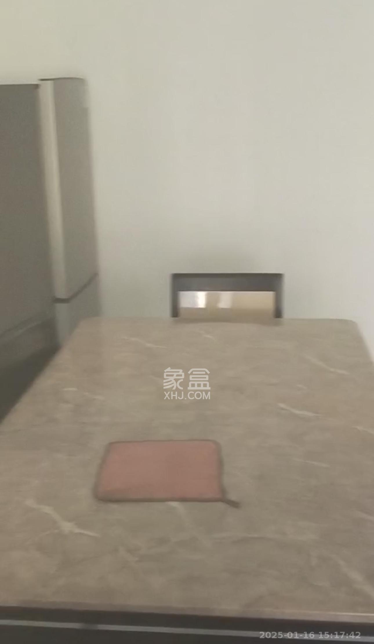 桥头家苑一期  3室2厅2卫   2800.00元/月室内图