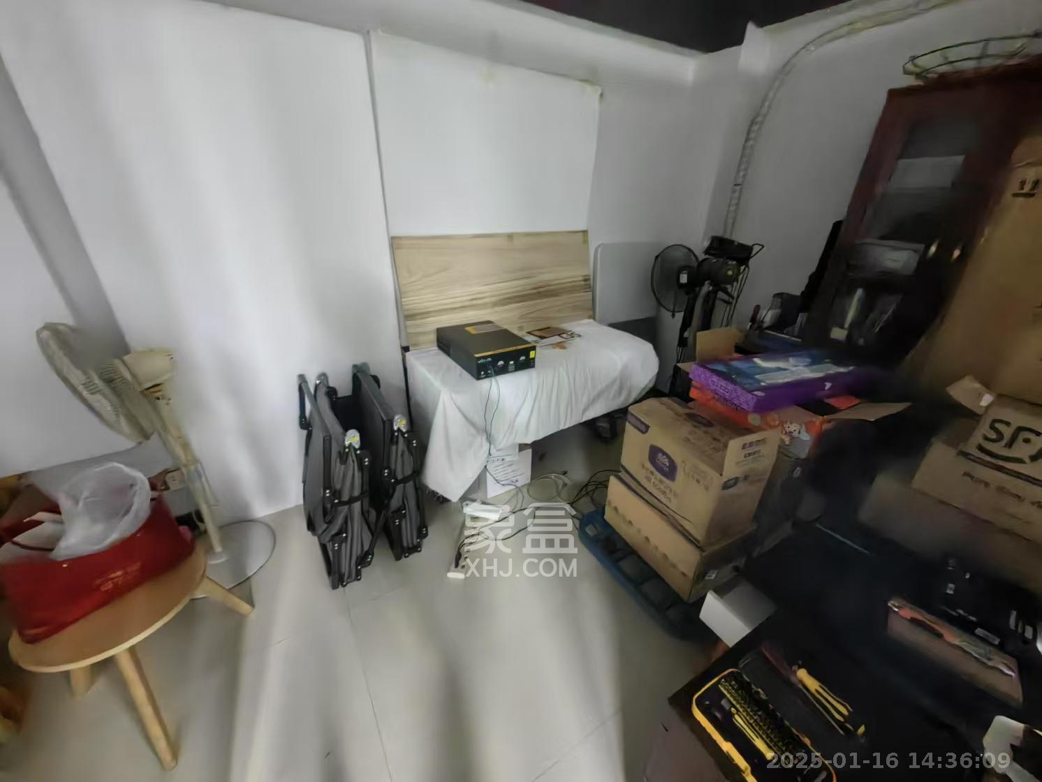 奥克斯广场  1室1厅1卫    4200.0元/月 奥克斯广场  1室1厅1卫    4200.0元/月