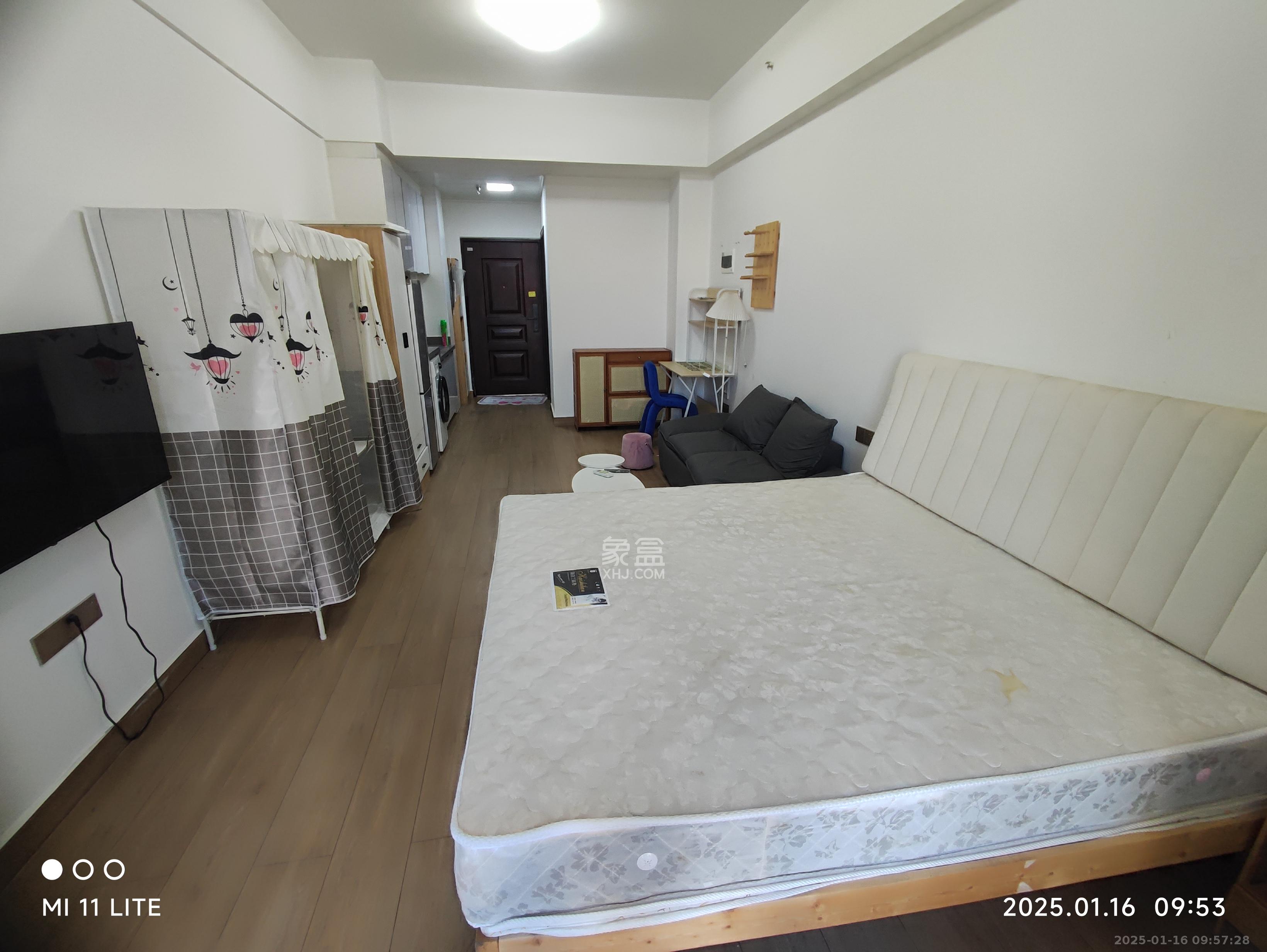 万润时光里  1室1厅1卫   1600.00元/月