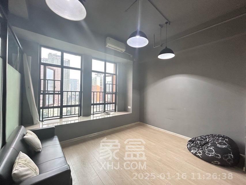 荣悦台  2室1厅1卫   5500.00元/月室内图