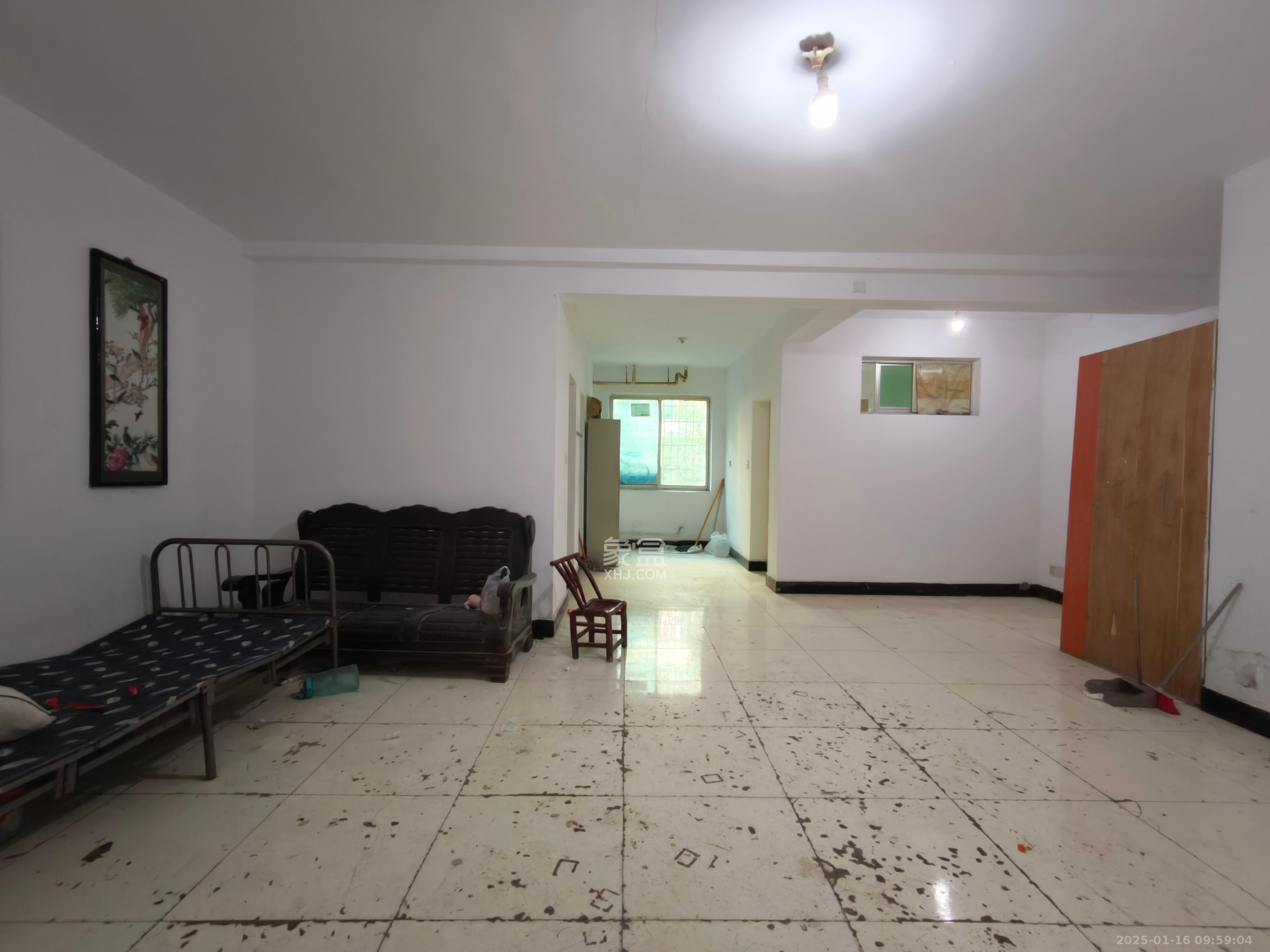 中南汽车世界 3室2厅2卫 1380.0元/月 中南汽车世界 3室2厅2卫 1380.0元/月室内图