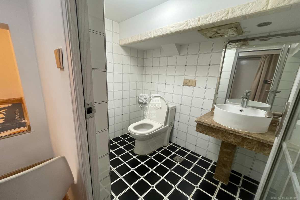 洋湖时代  1室1厅1卫    1600.0元/月 洋湖时代  1室1厅1卫    1600.0元/月室内图