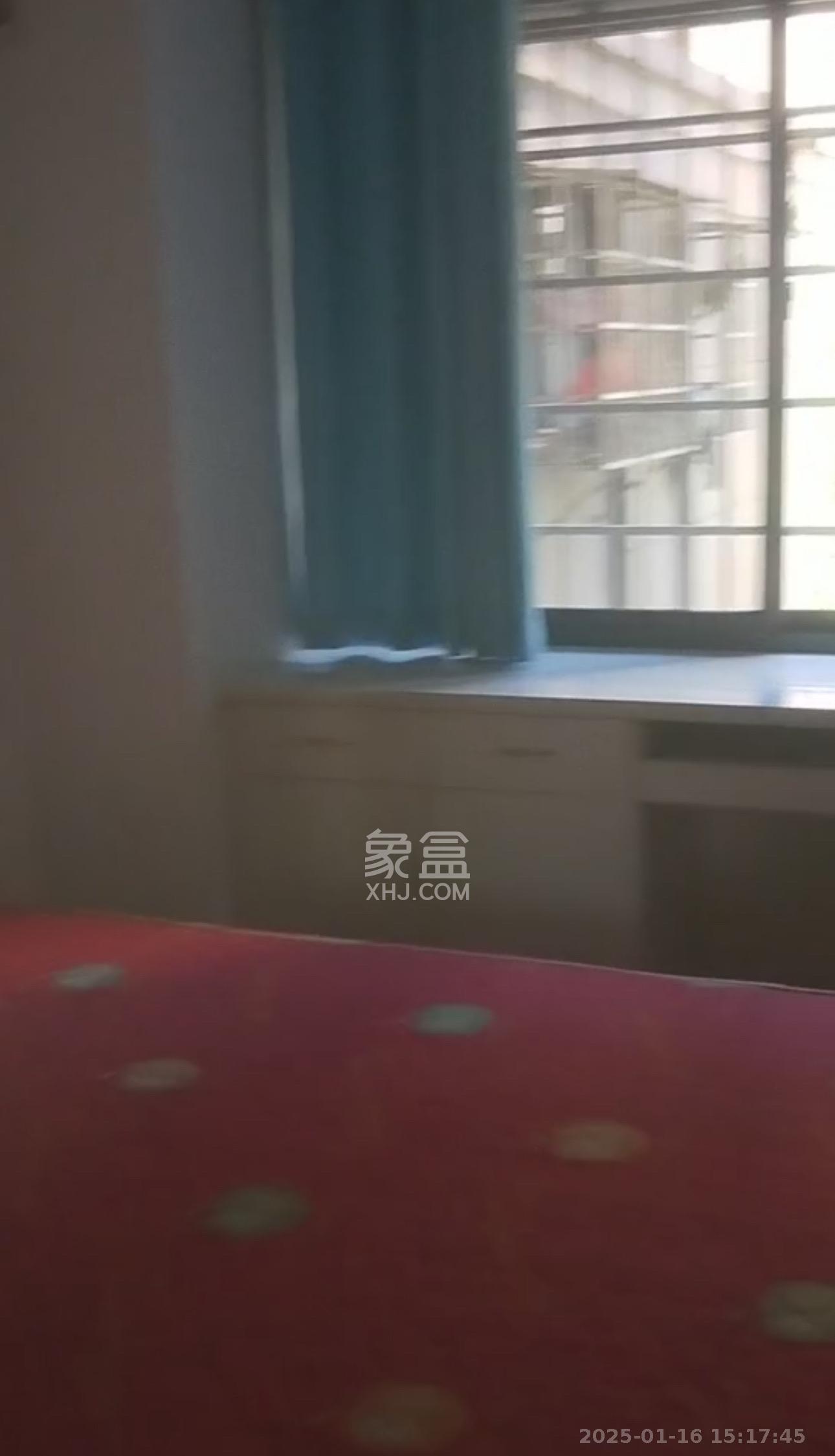 桥头家苑一期  3室2厅2卫   2800.00元/月室内图