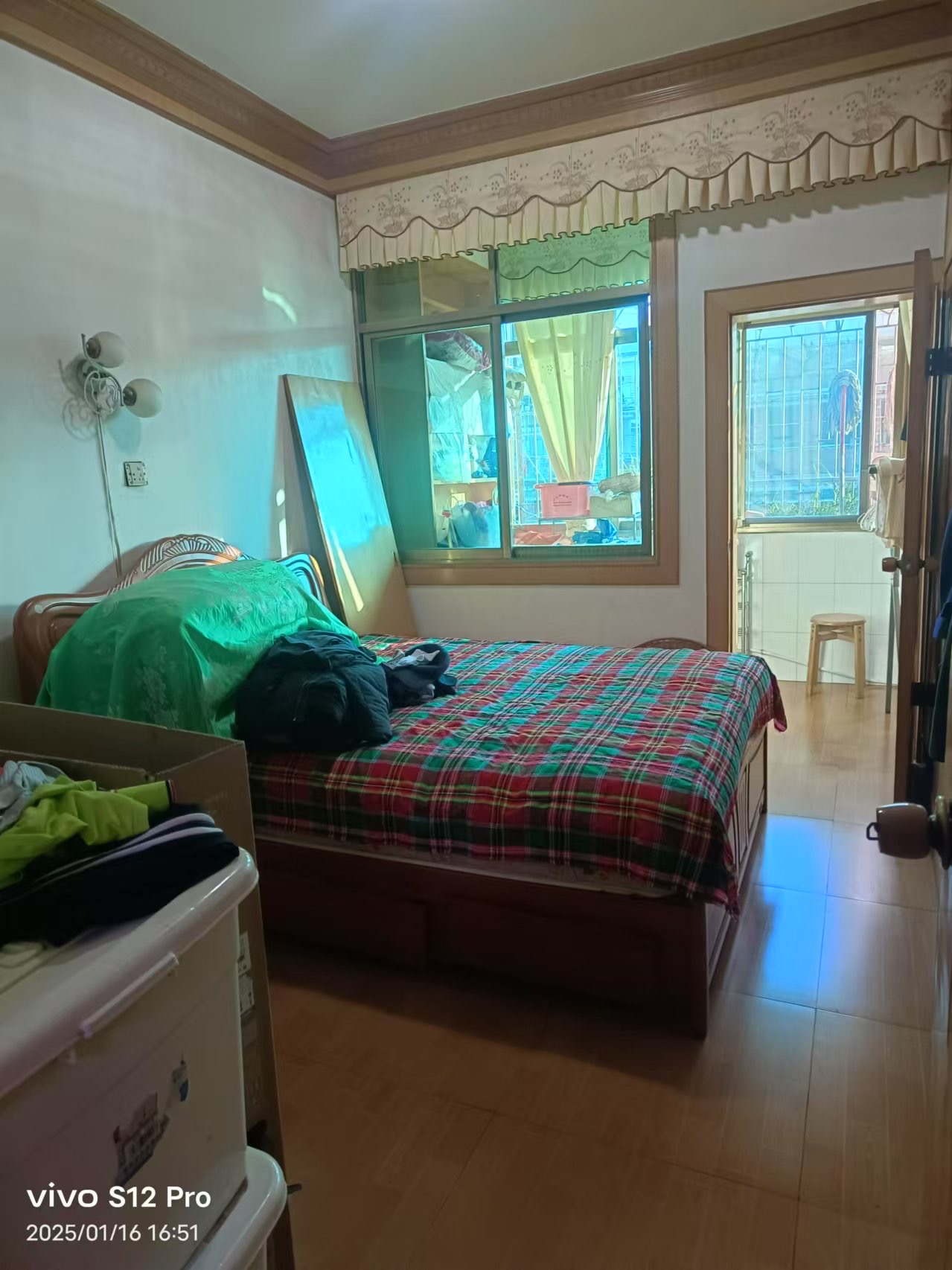 育财农贸市场（民营市场）  3室2厅2卫    26.8万客厅