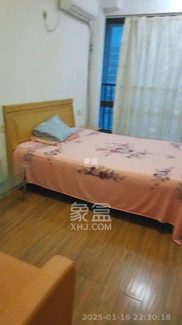 名富公寓  1室1厅1卫    1600.0元/月 名富公寓  1室1厅1卫    1600.0元/月室内图