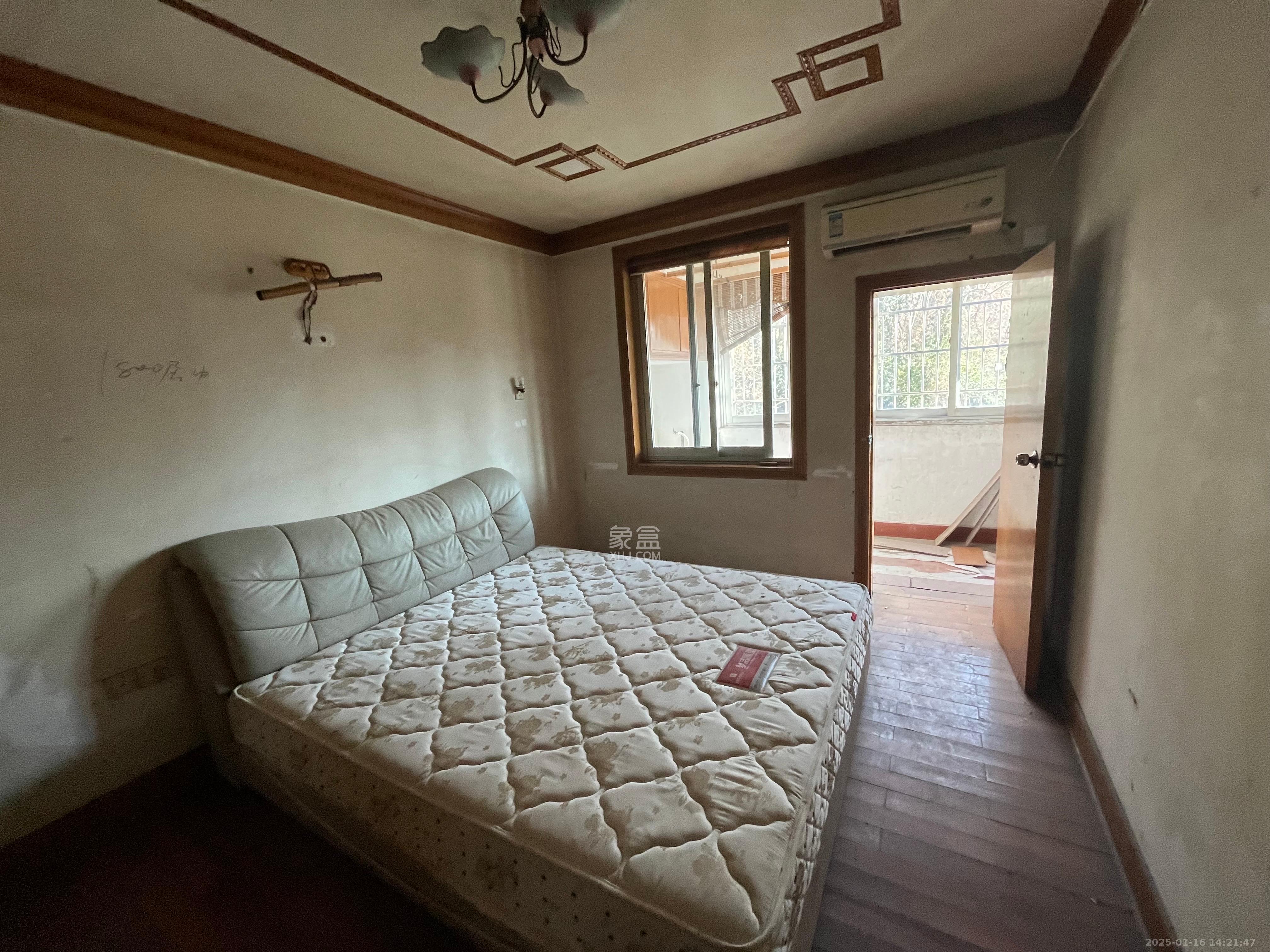 谢家冲 2室1厅1卫 1000.0元/月 谢家冲 2室1厅1卫 1000.0元/月室内图