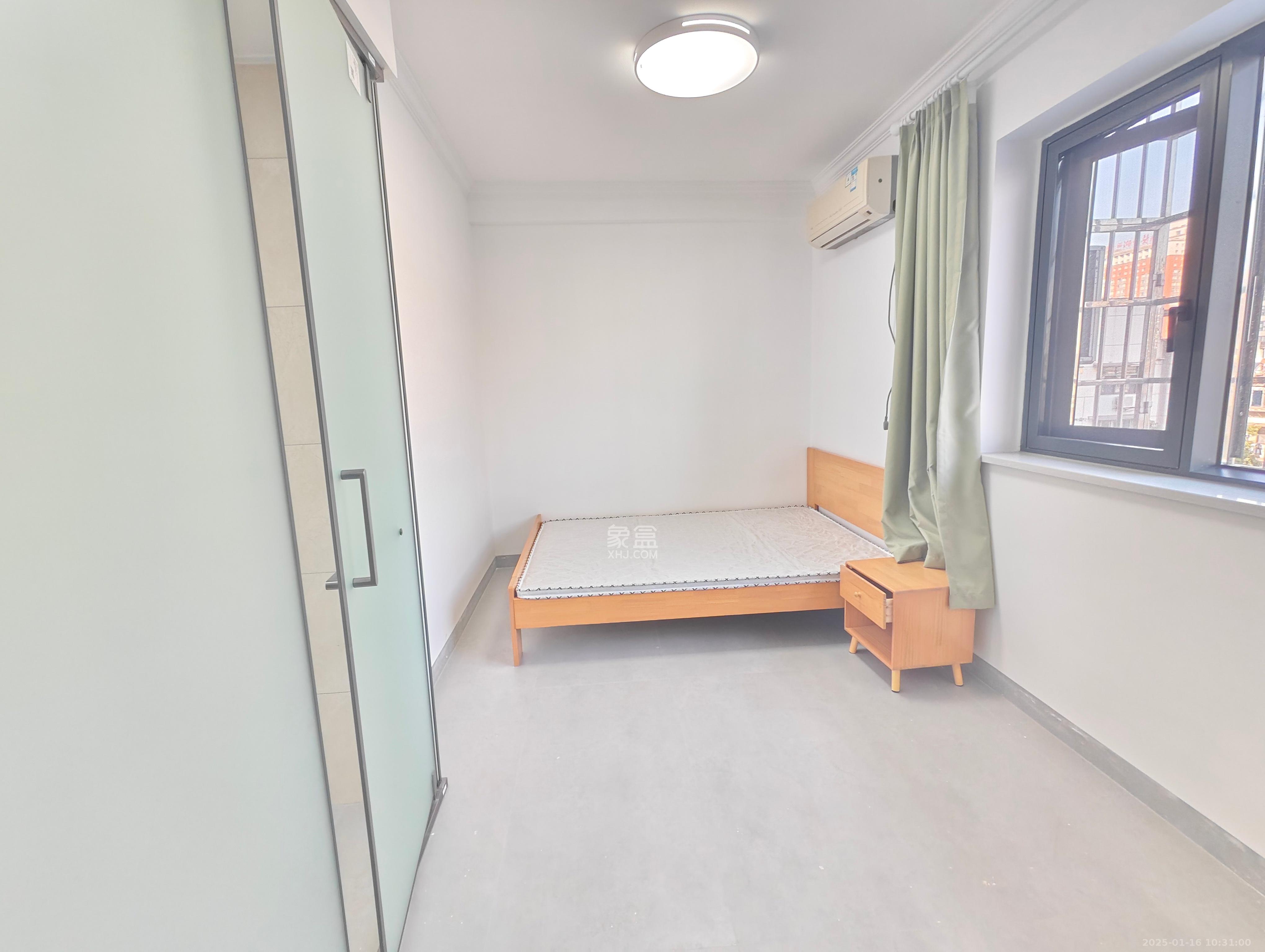 奥克大厦 1室0厅0卫 2000.0元/月 奥克大厦 1室0厅0卫 2000.0元/月室内图