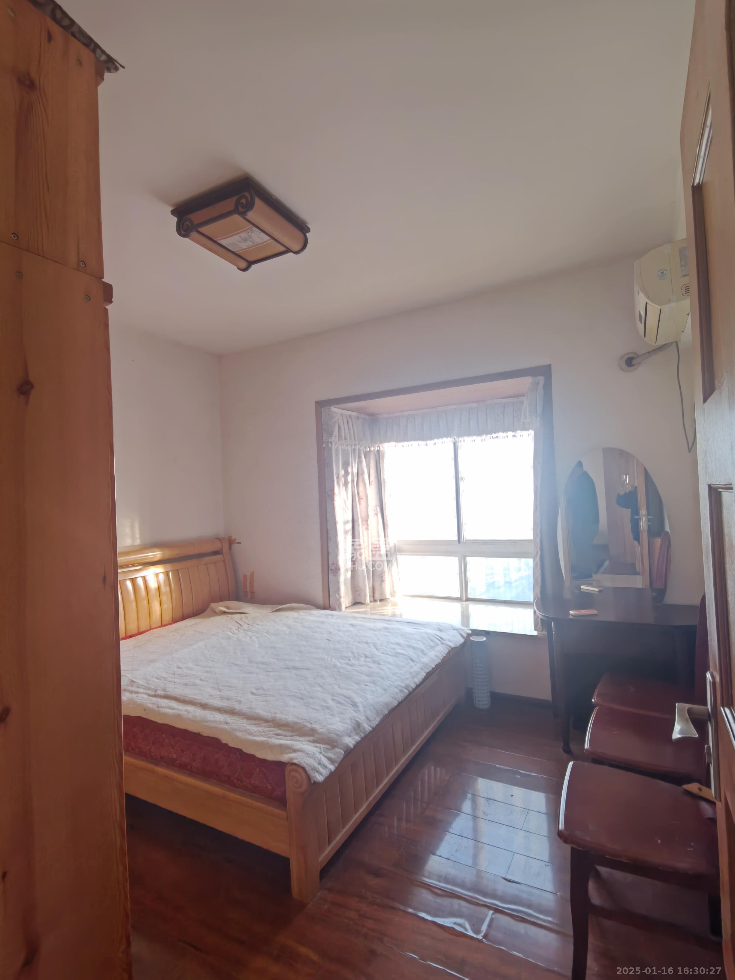 筑梦园 2室2厅1卫 1800.0元/月 筑梦园 2室2厅1卫 1800.0元/月室内图