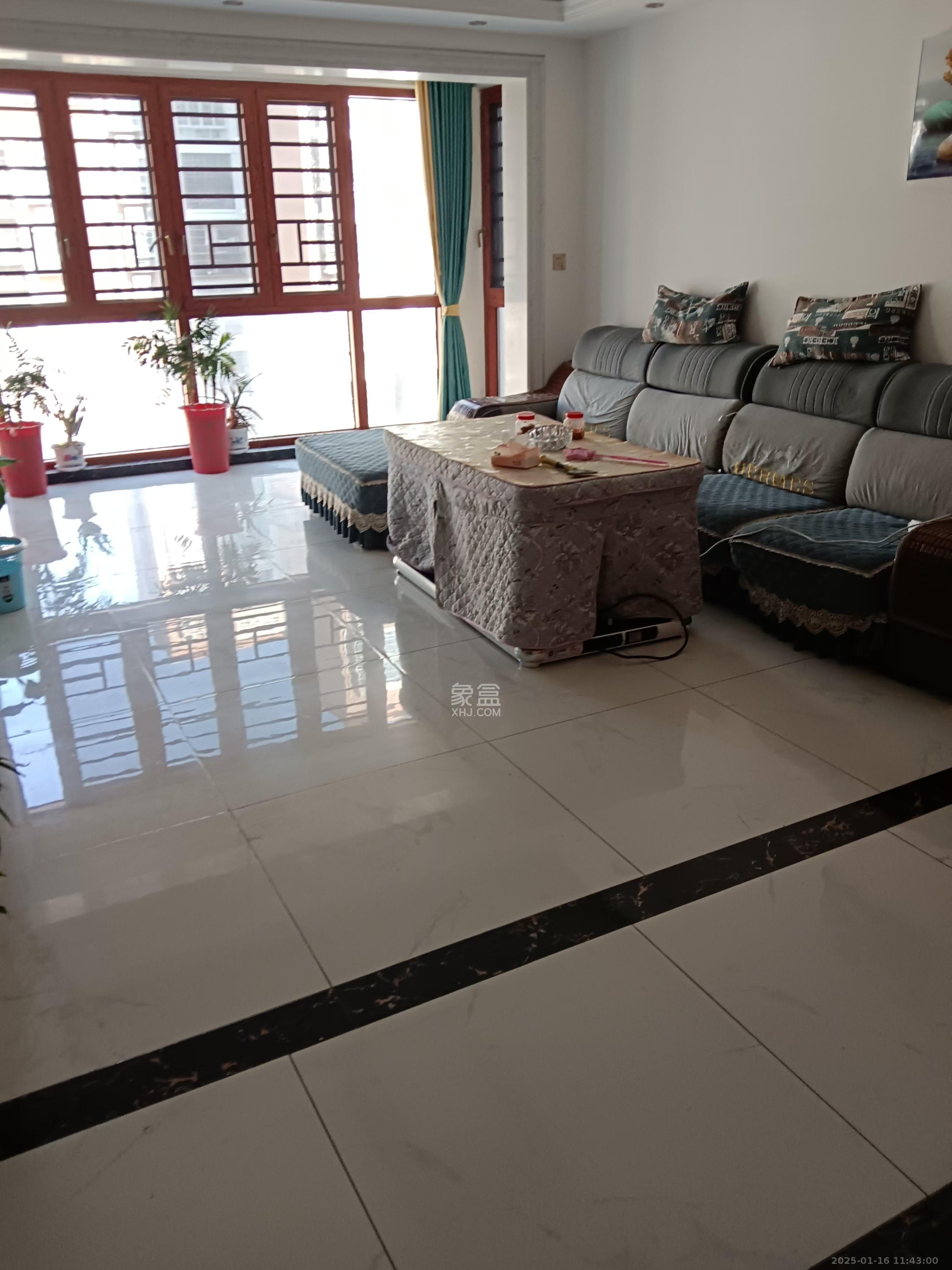 和润园一、二期 1室1厅1卫 2300.0元/月 和润园一、二期 1室1厅1卫 2300.0元/月室内图