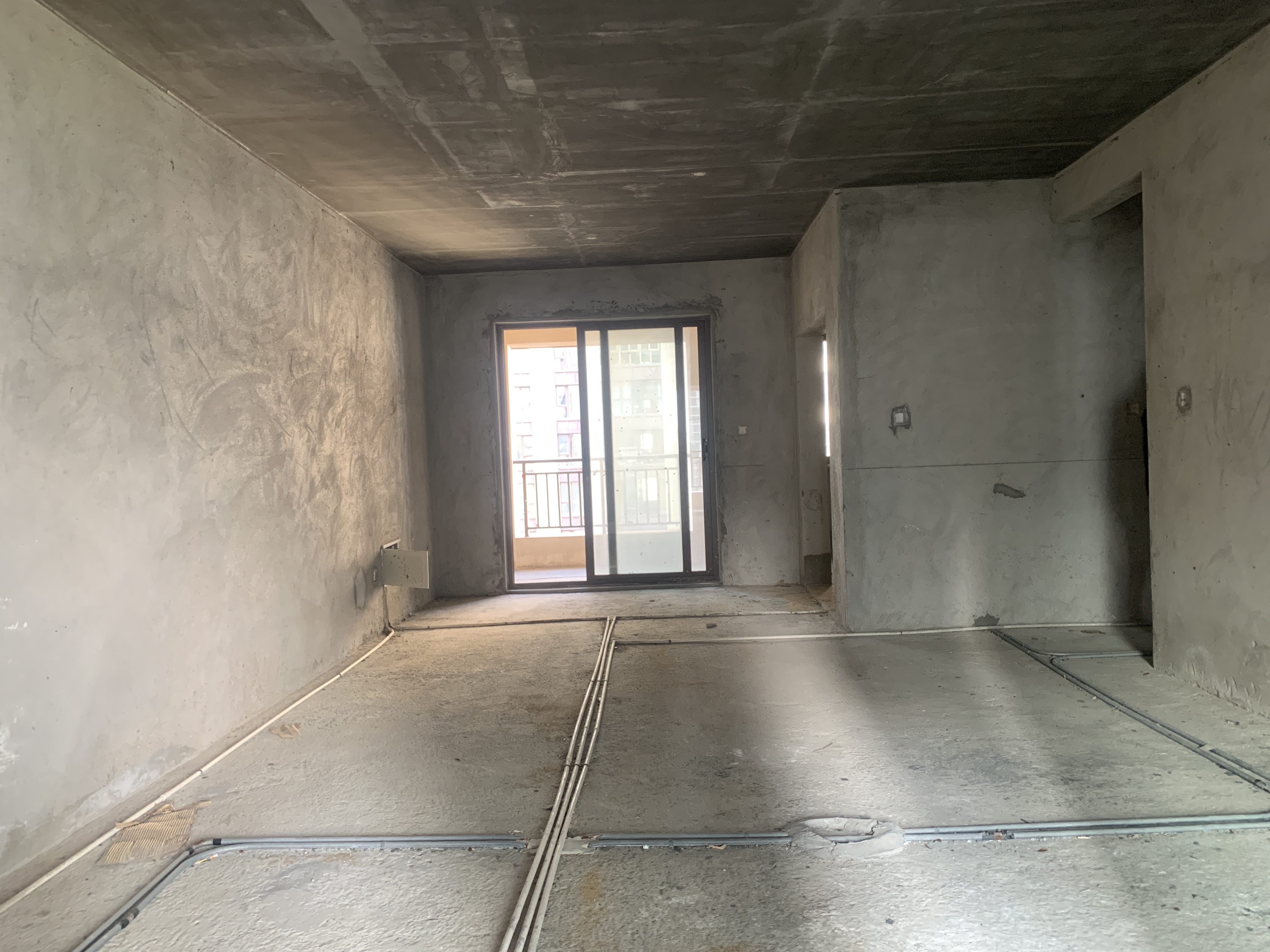 海航豪庭北苑 3室2厅2卫 374.0万 海航豪庭北苑 3室2厅2卫 374.0万客厅