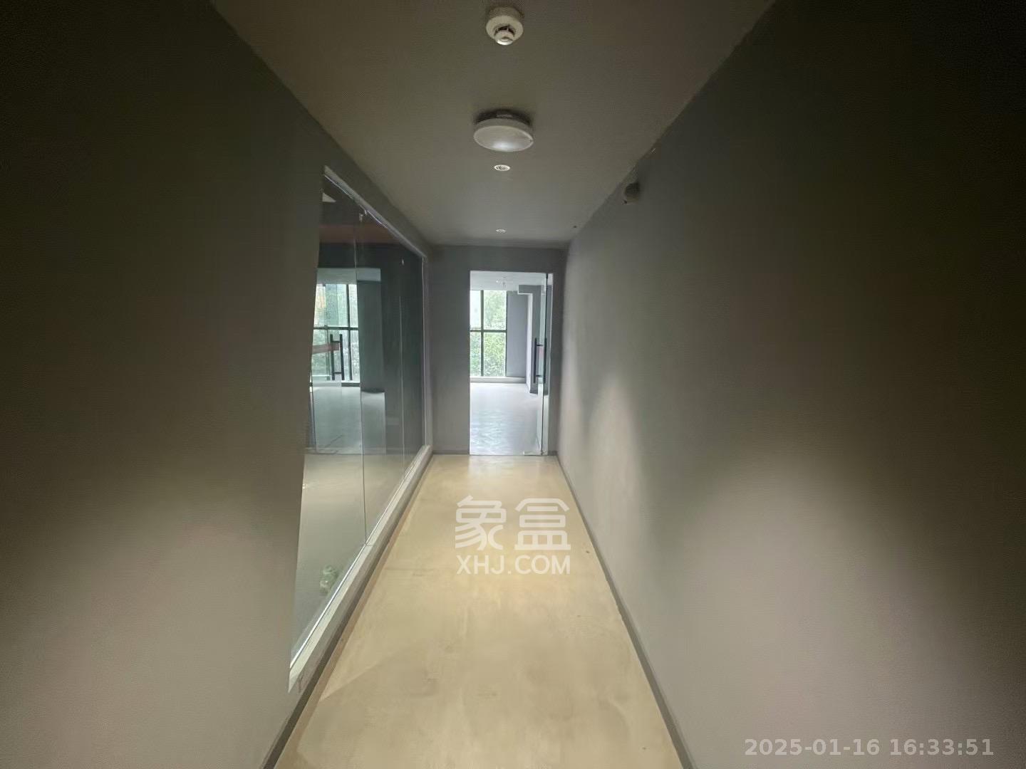 郡原广场   458.08㎡      26000.0元/月室内图