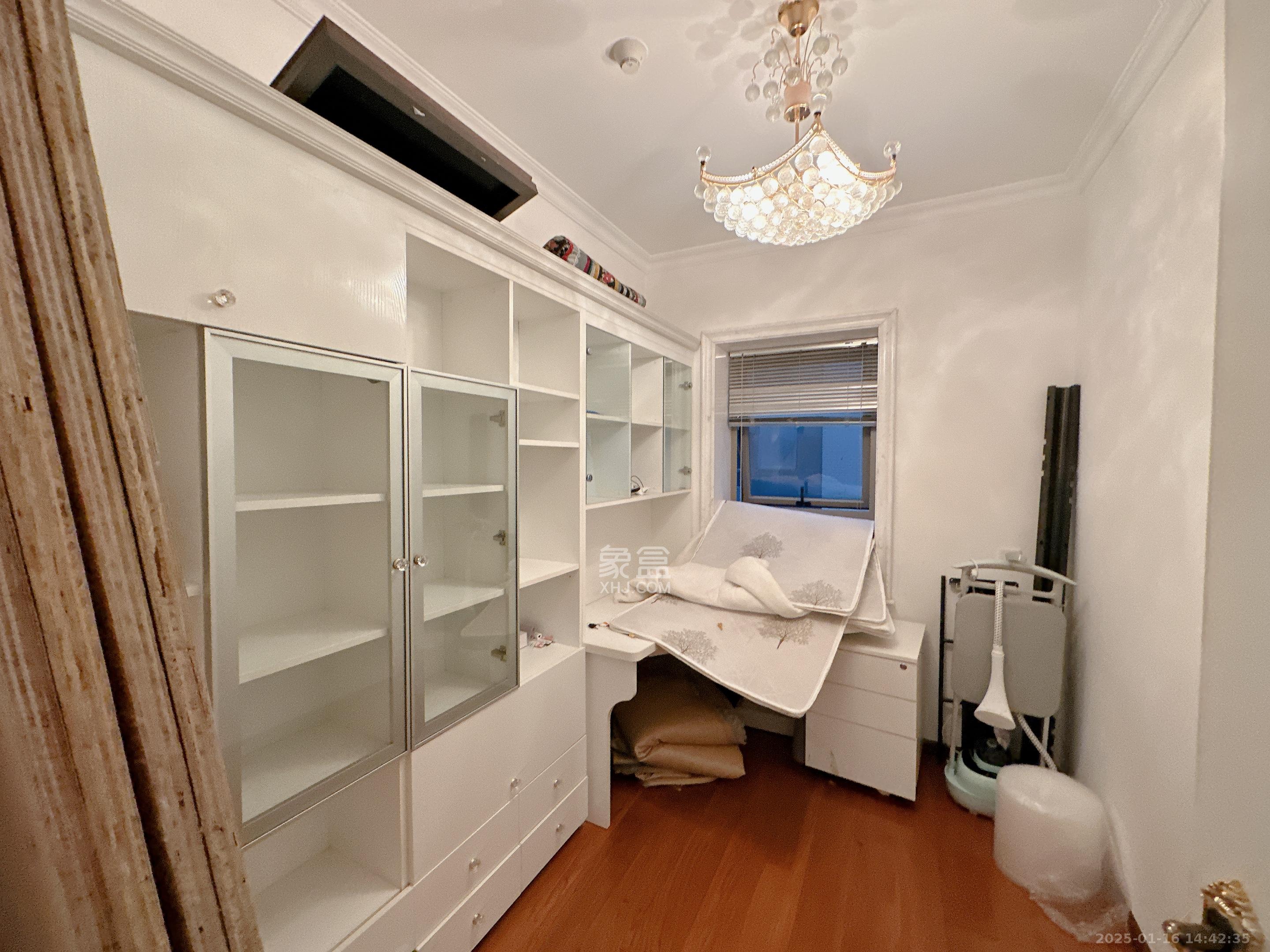 潮宗御苑  4室2厅2卫    8500.0元/月室内图