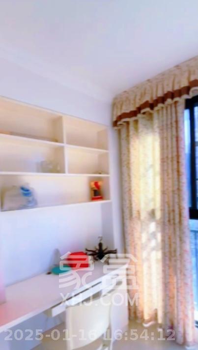 福天星中心(福天星雅苑)  4室2厅2卫    1500.0元/月 福天星中心(福天星雅苑)  4室2厅2卫    1500.0元/月室内图