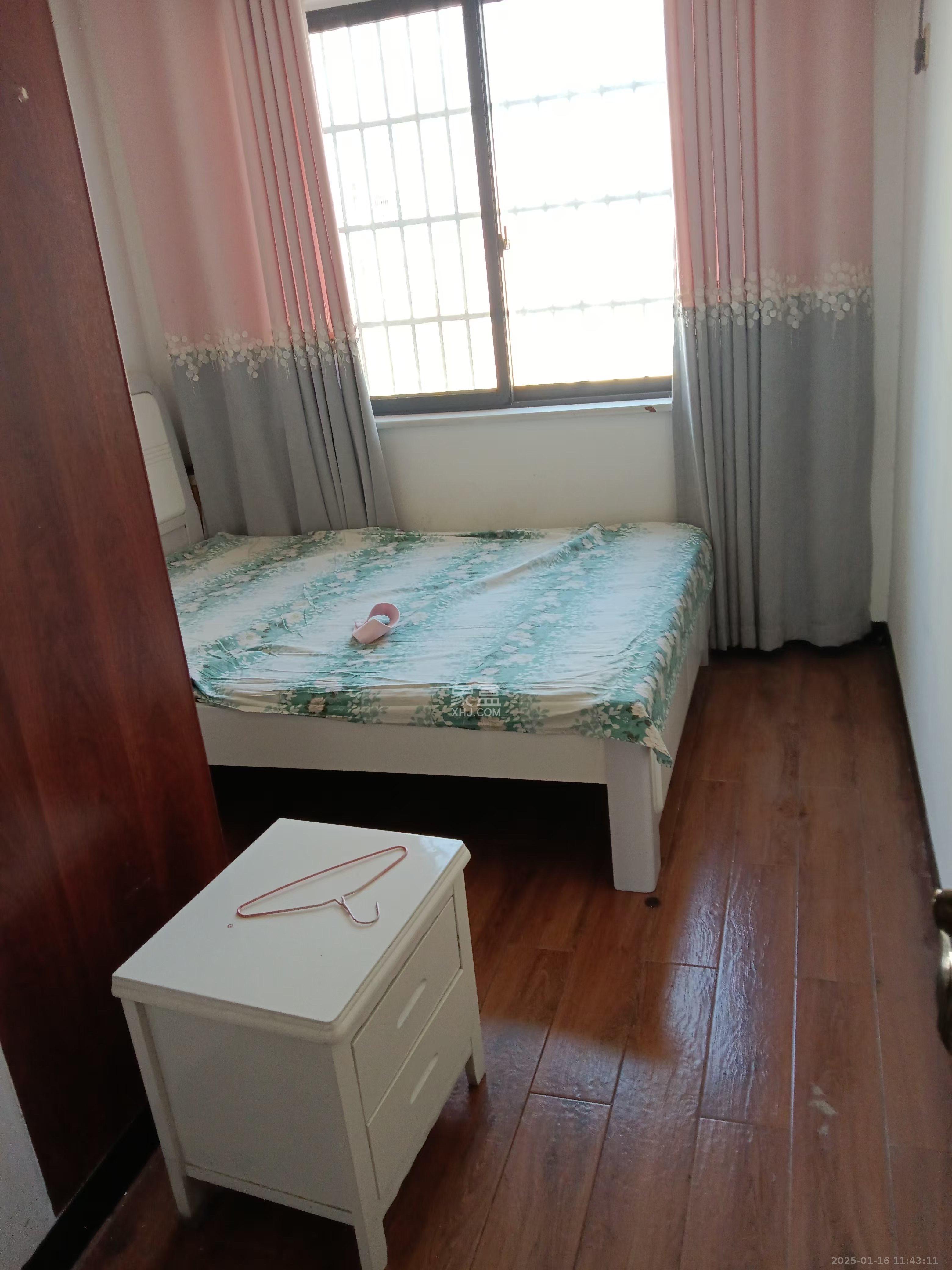 和润园一、二期 1室1厅1卫 2300.0元/月 和润园一、二期 1室1厅1卫 2300.0元/月室内图