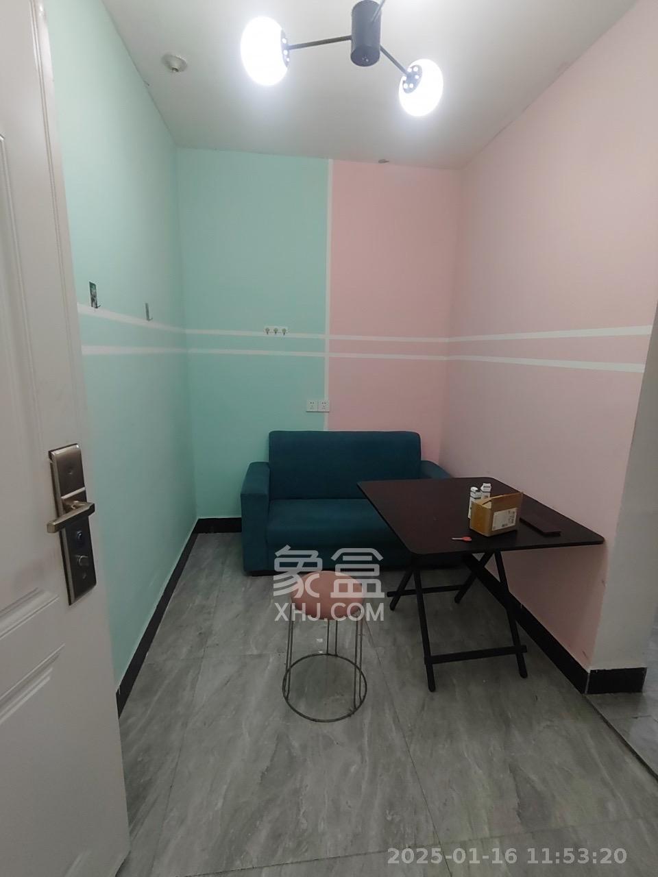 丽发新城 1室2厅2卫 1300.0元/月 丽发新城 1室2厅2卫 1300.0元/月室内图