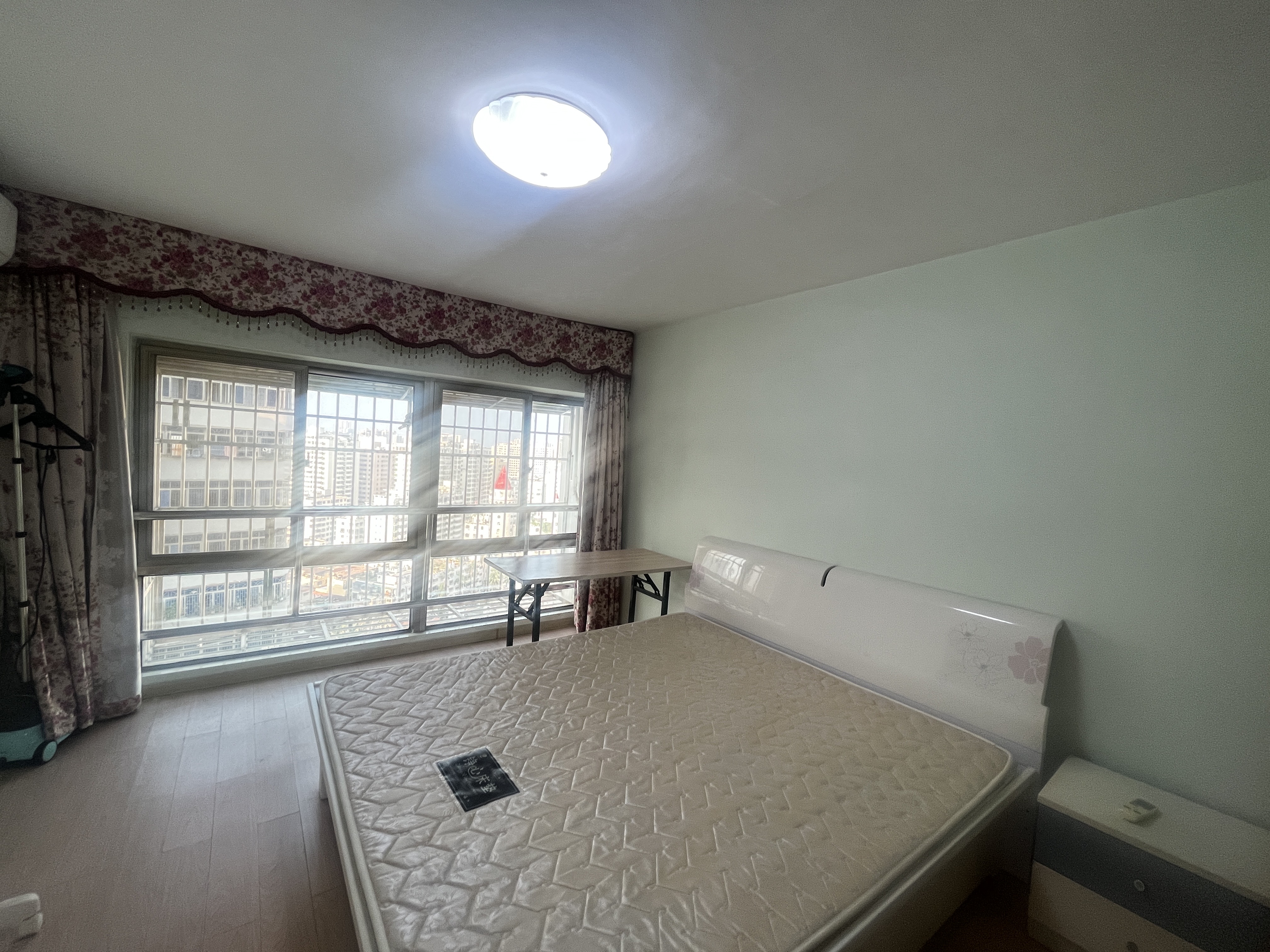 华林广场 3室2厅1卫 90.0万 华林广场 3室2厅1卫 90.0万室内图