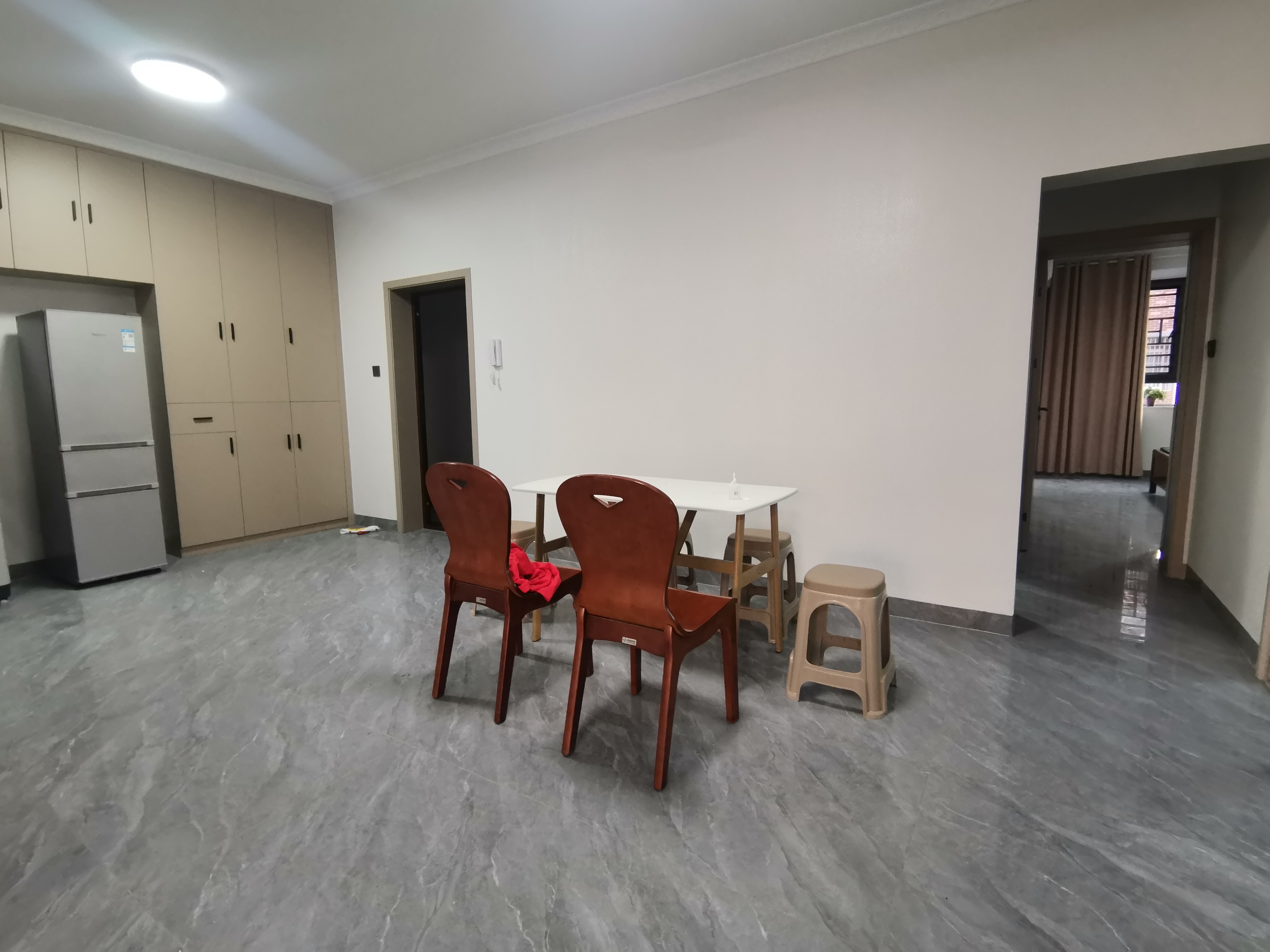 人和小区(小科七、九、十号地人和小区) 1室0厅0卫 1300.0元/月 人和小区(小科七、九、十号地人和小区) 1室0厅0卫 1300.0元/月室内图