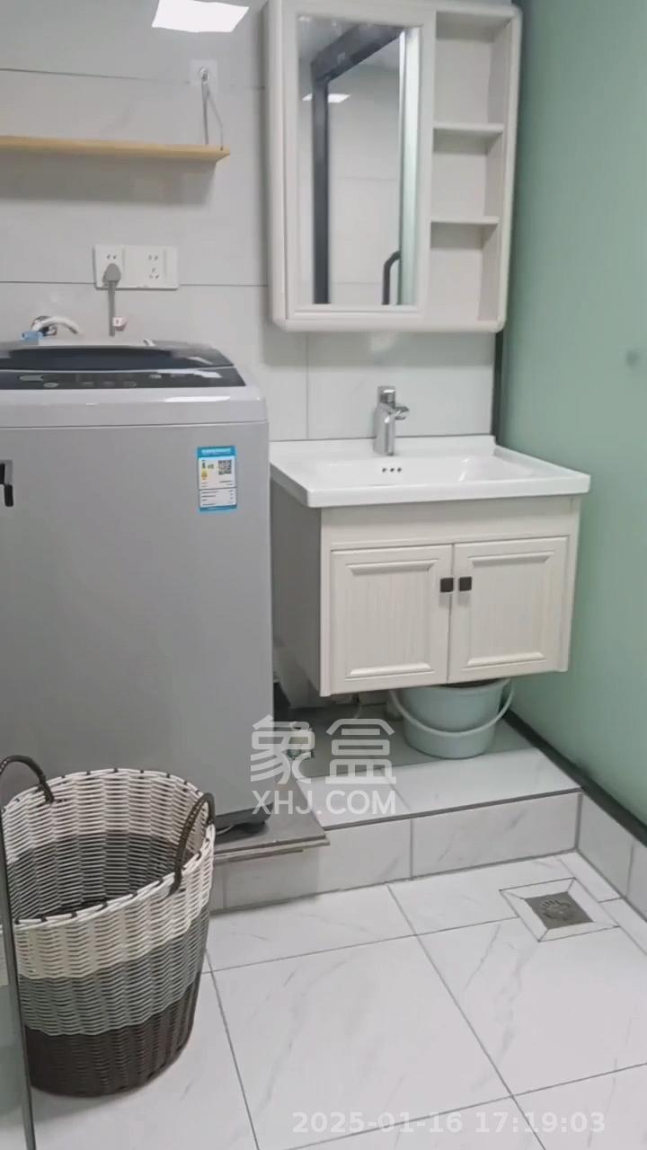 都市阳光大厦 3室2厅1卫 4200.0元/月 都市阳光大厦 3室2厅1卫 4200.0元/月室内图