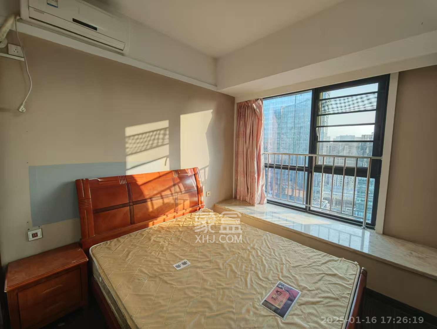 德思勤城市广场(宝格丽公寓) 1室1厅1卫 2400.0元/月 德思勤城市广场(宝格丽公寓) 1室1厅1卫 2400.0元/月室内图