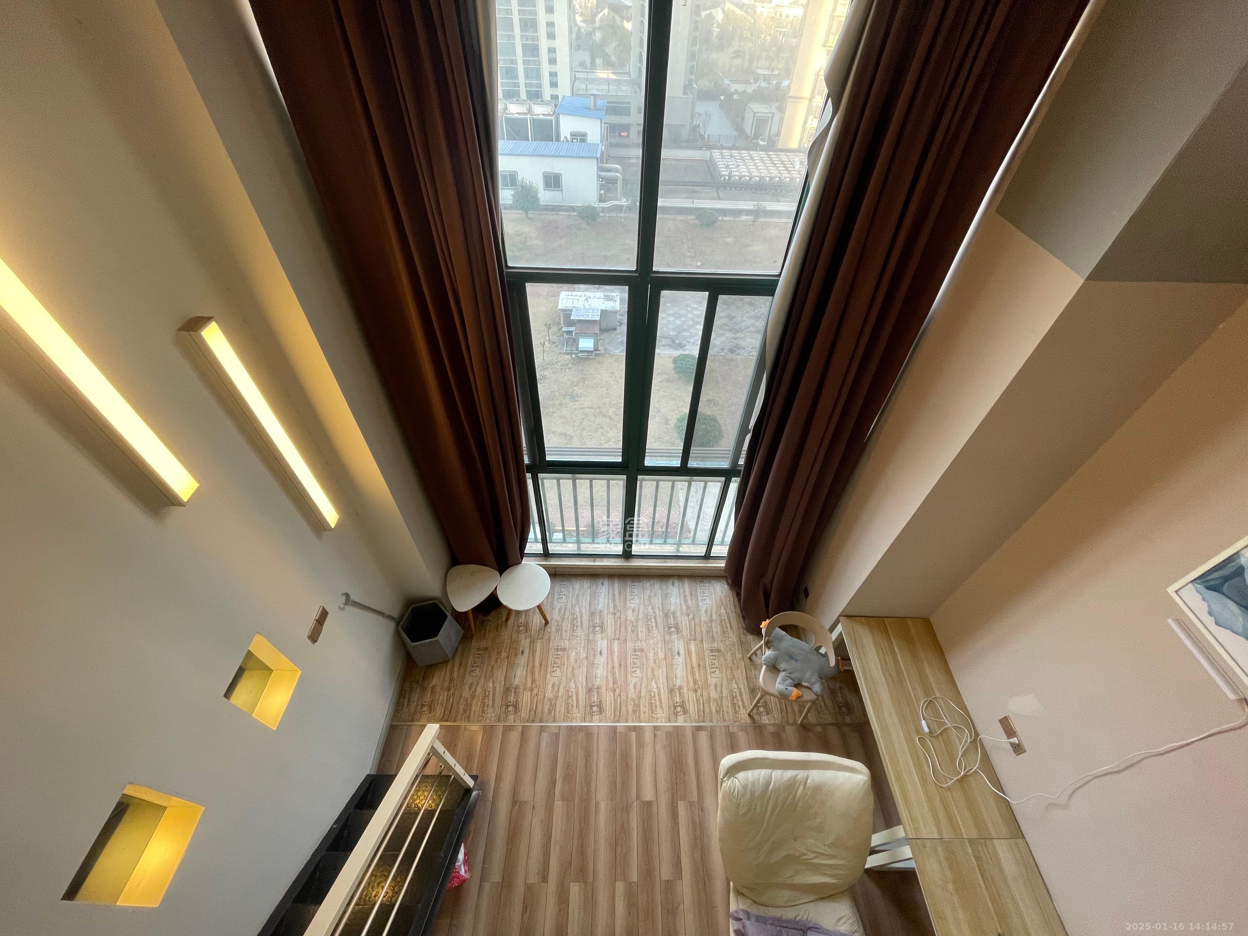 洋湖时代  1室1厅1卫   1600.00元/月室内图