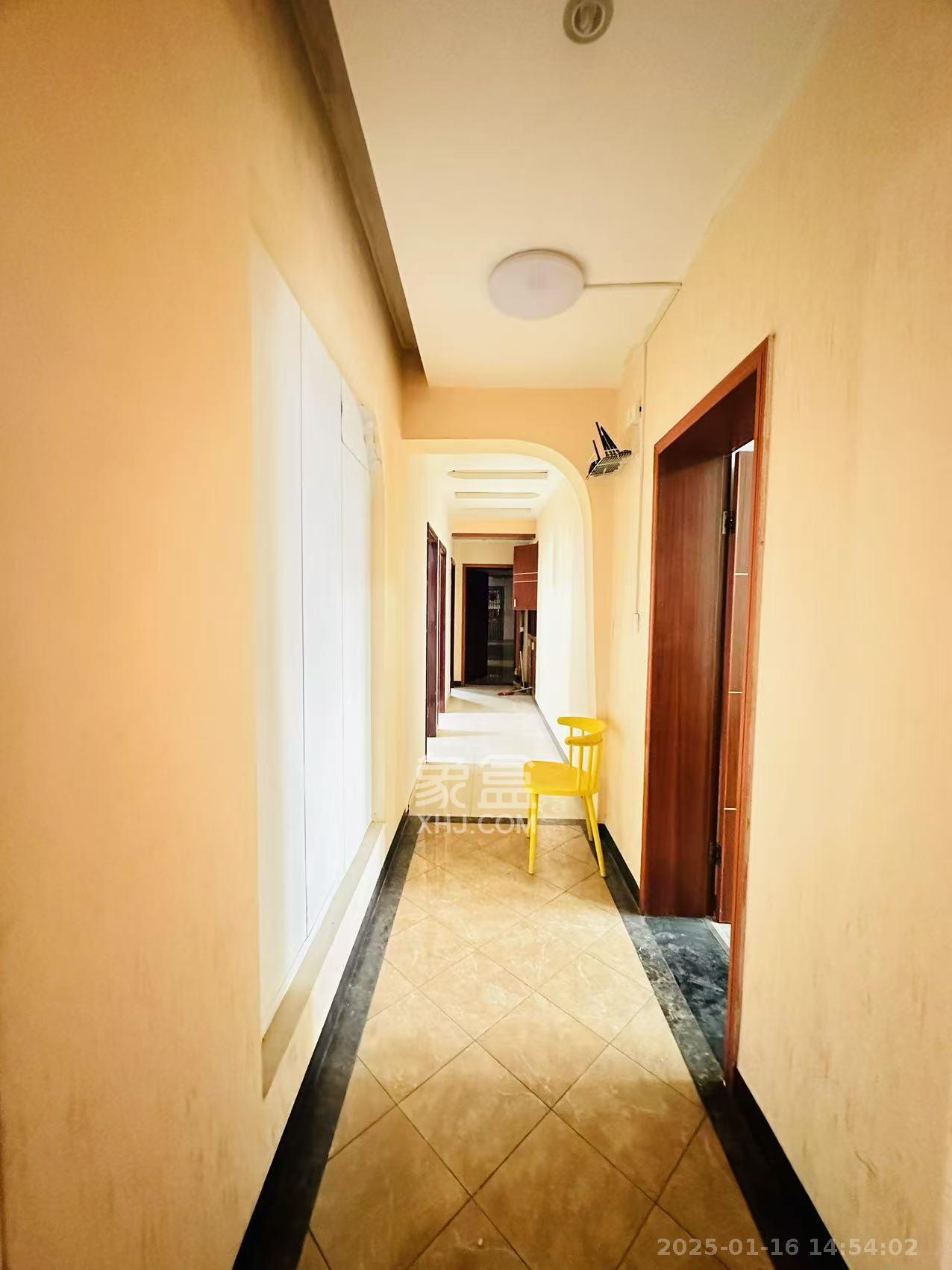 中房F联邦  1室1厅1卫    800.0元/月 中房F联邦  1室1厅1卫    800.0元/月