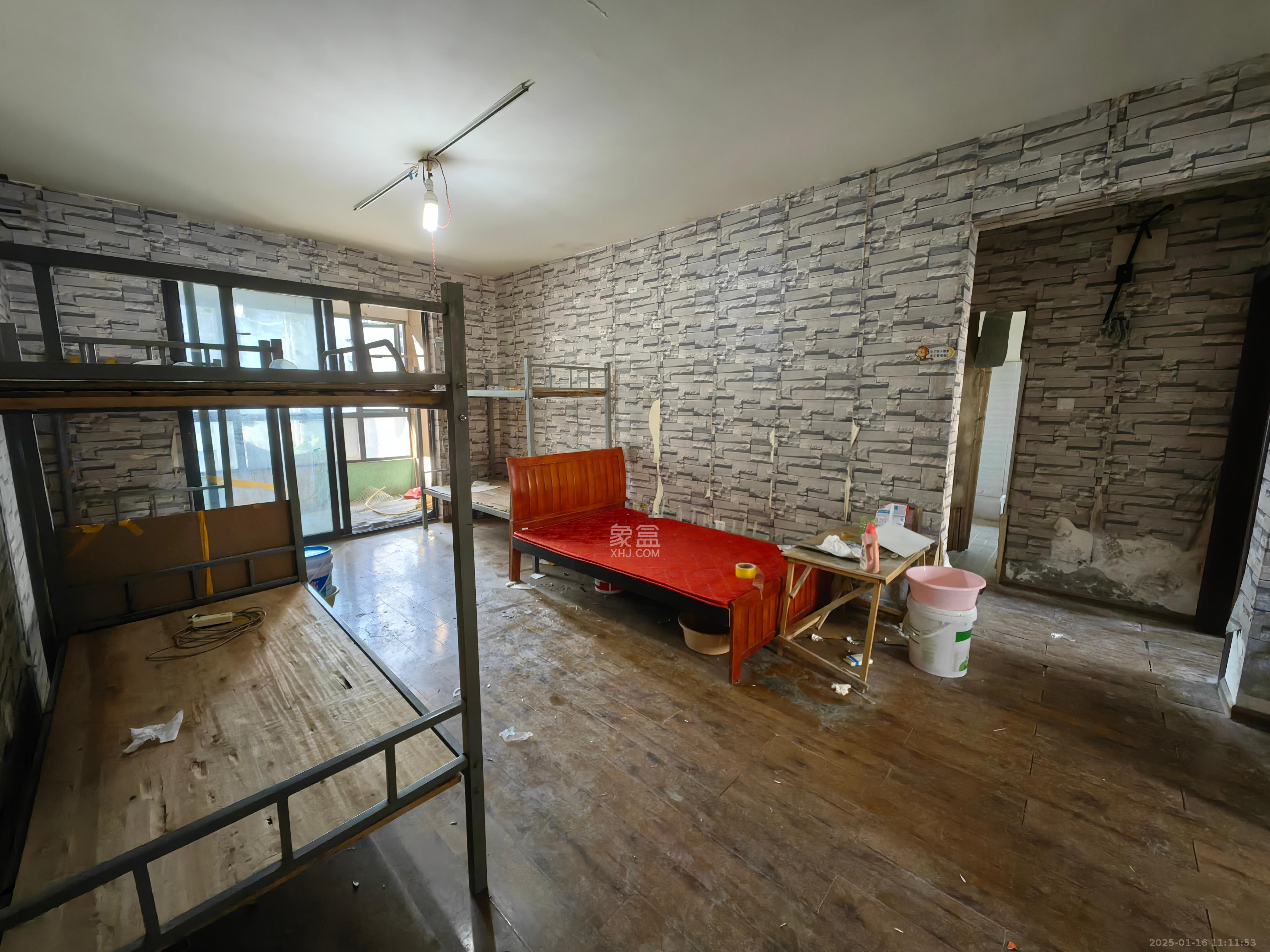 中国铁建梅溪青秀一期 3室1厅1卫 1800.0元/月 中国铁建梅溪青秀一期 3室1厅1卫 1800.0元/月室内图