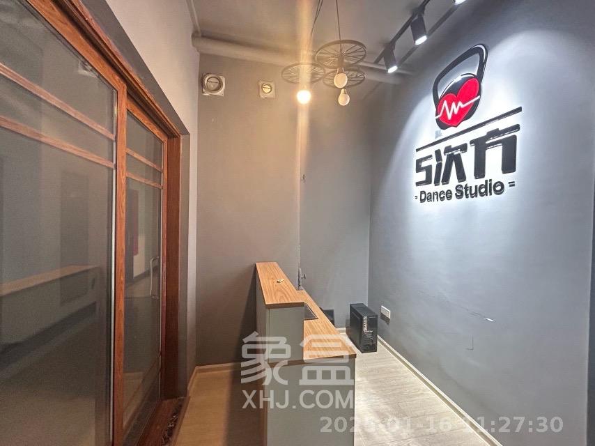 荣悦台  2室1厅1卫   5500.00元/月室内图
