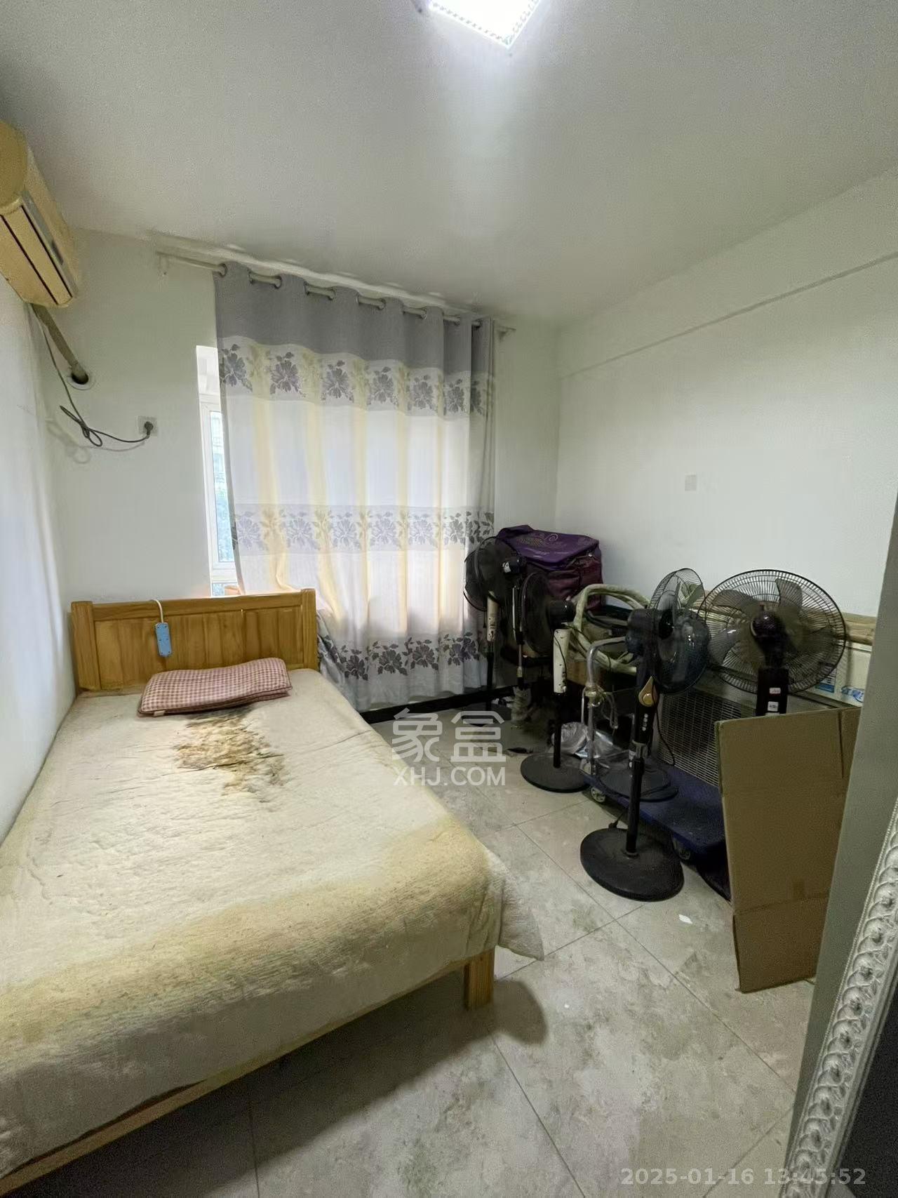 月湖兰庭  3室2厅2卫   3500.00元/月室内图