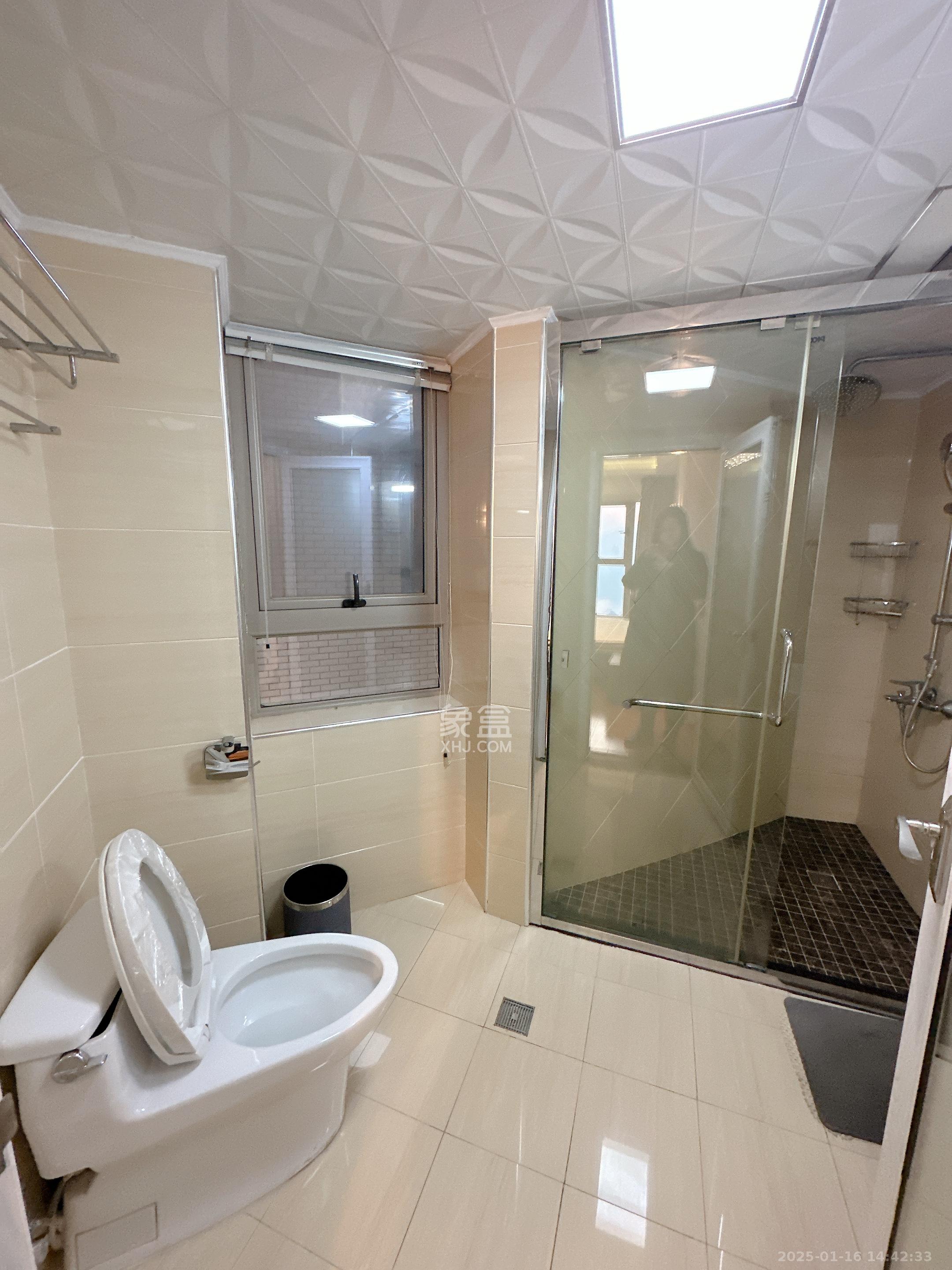 潮宗御苑 4室2厅2卫 8500.0元/月 潮宗御苑 4室2厅2卫 8500.0元/月室内图