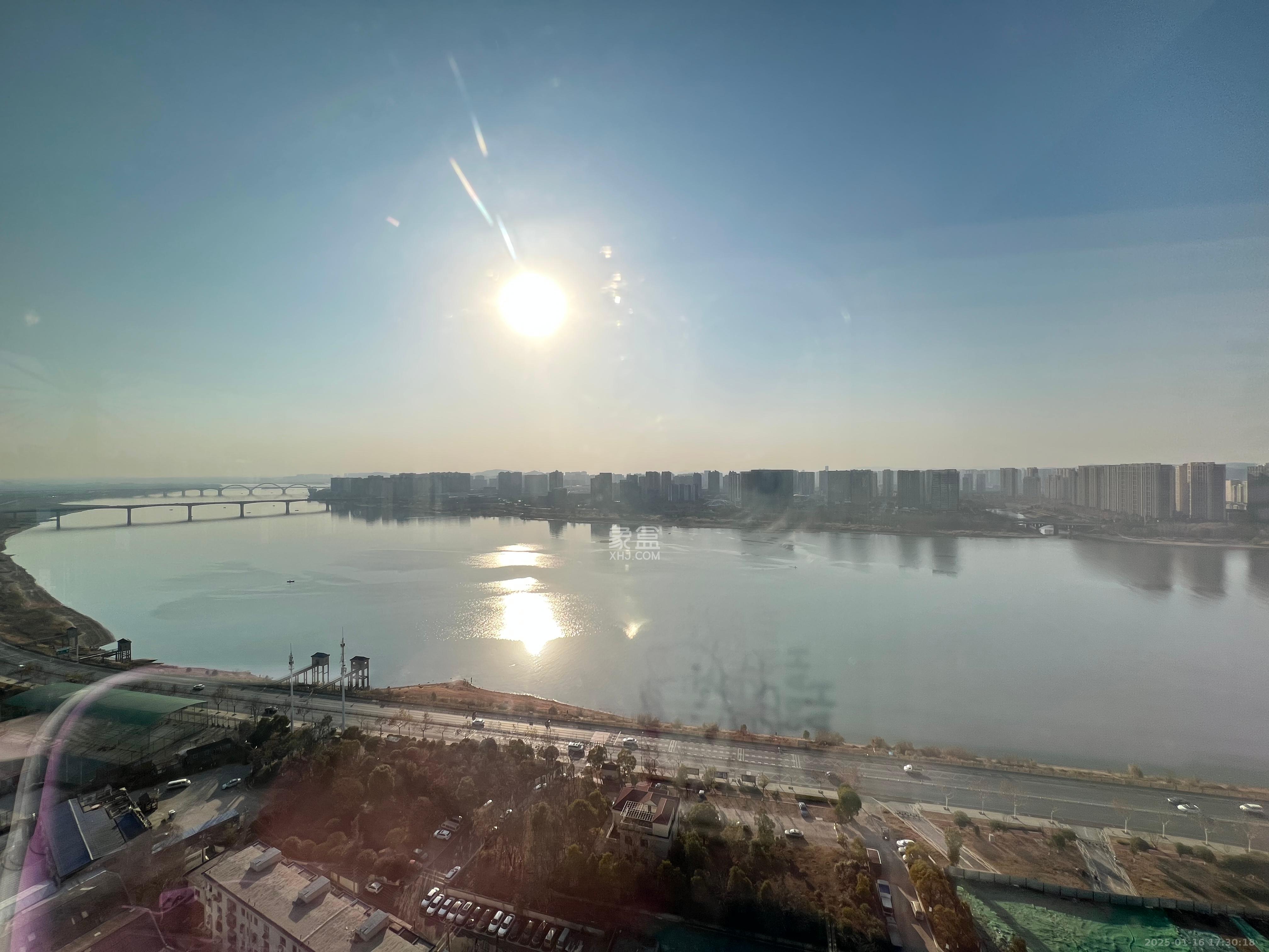 万科紫台  4室2厅3卫   25000.00元/月