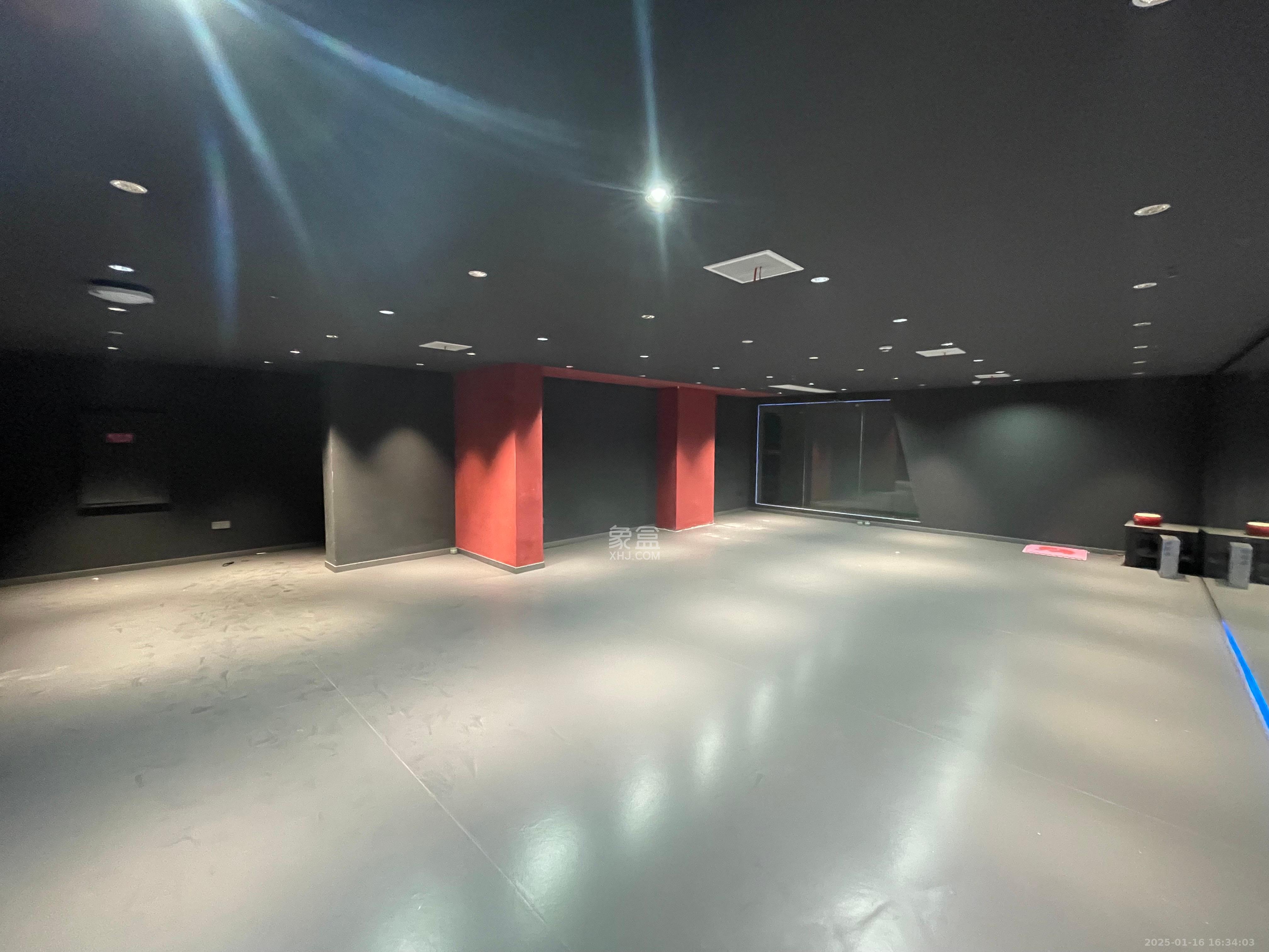 郡原广场   458.08㎡      26000.0元/月室内图